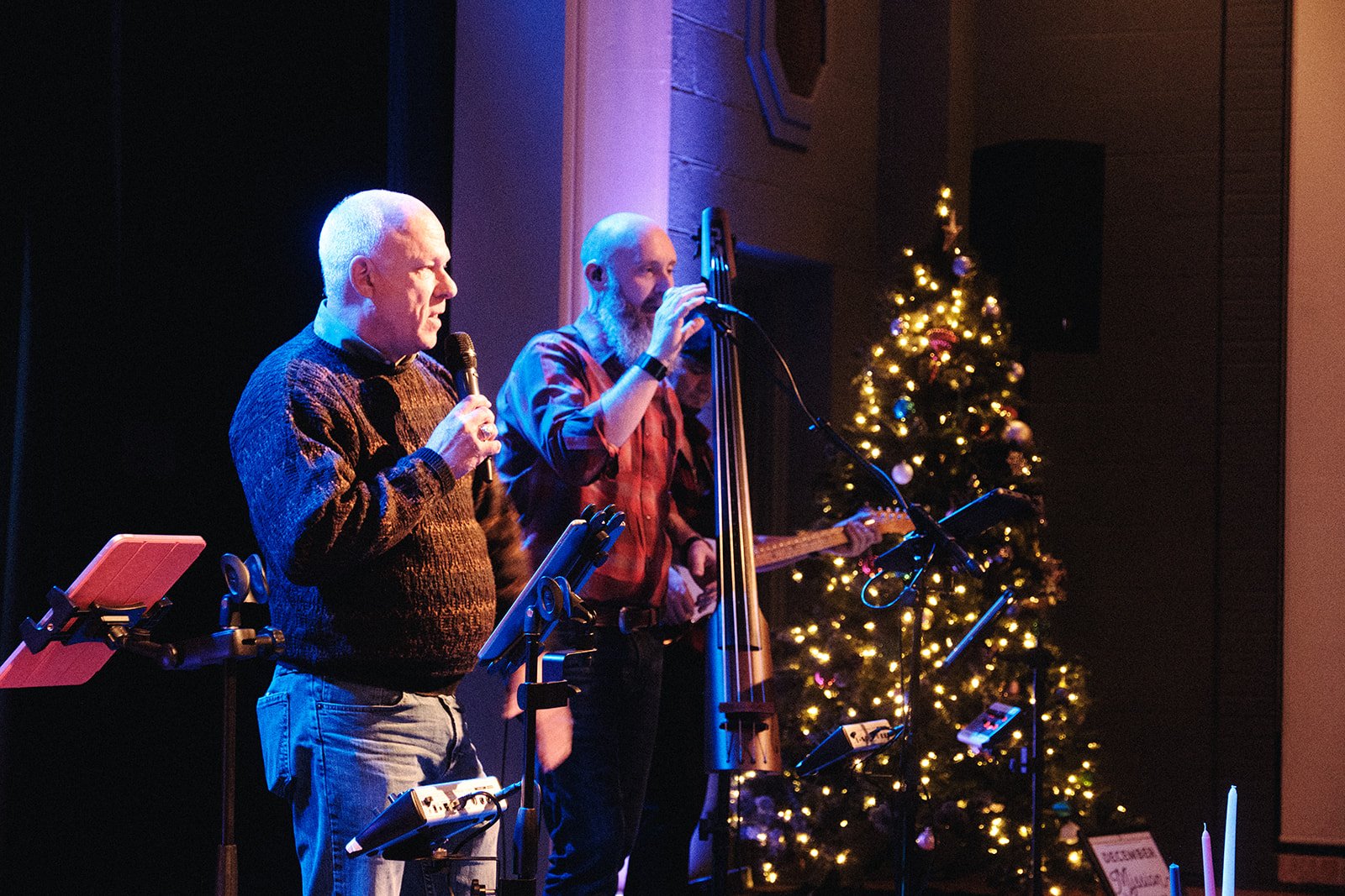 FUMCDentonModernChristmas2024_19December2024_EmilioMesaPhotography_0024.jpg