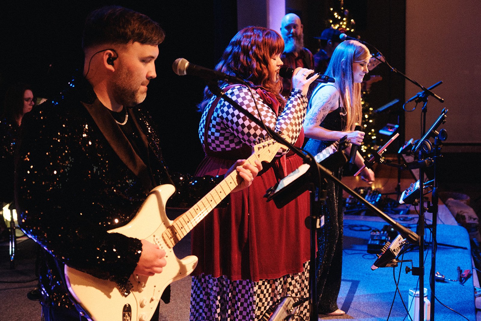 FUMCDentonModernChristmas2024_19December2024_EmilioMesaPhotography_0085.jpg