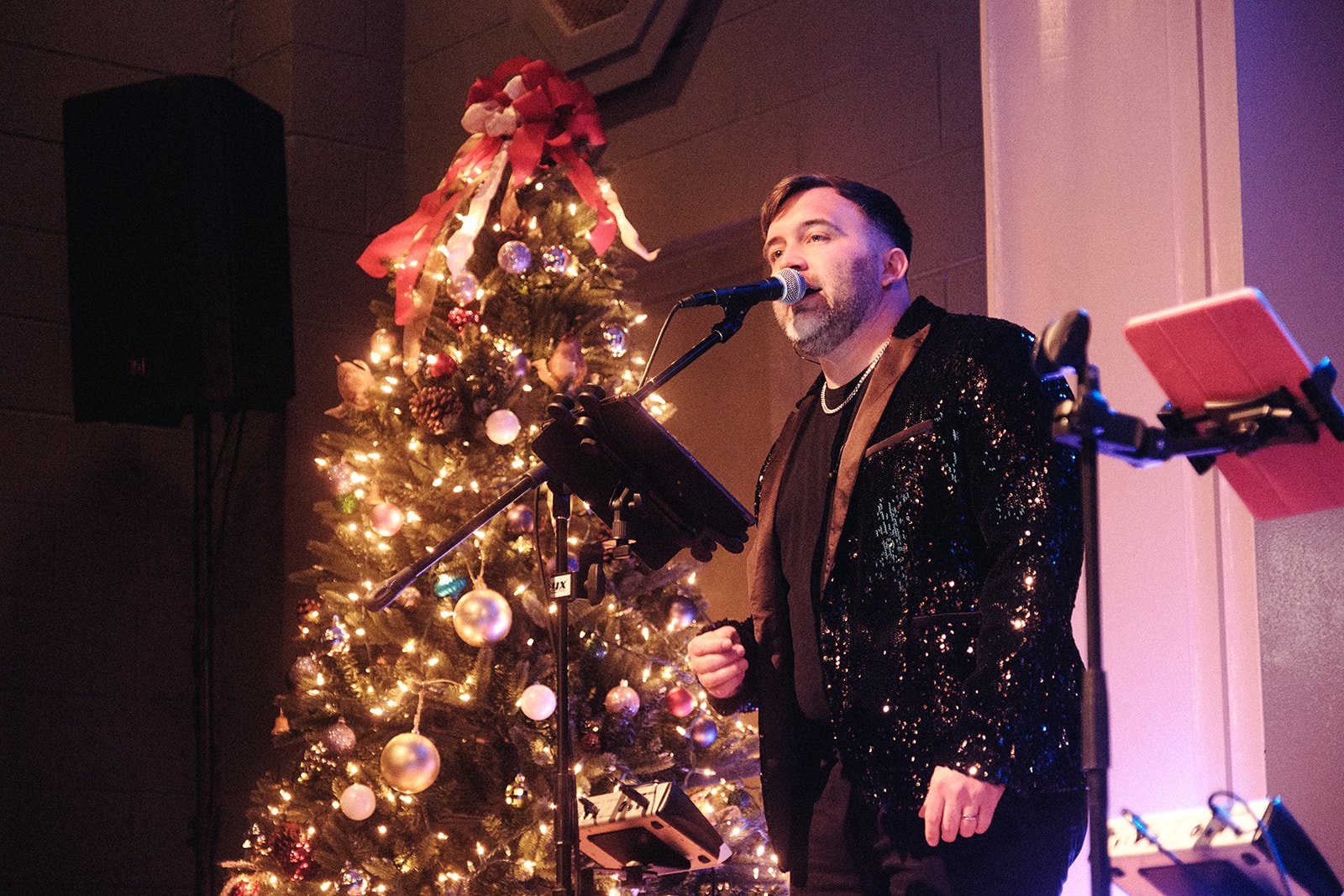 FUMCDentonModernChristmas2024_19December2024_EmilioMesaPhotography_0009.jpg