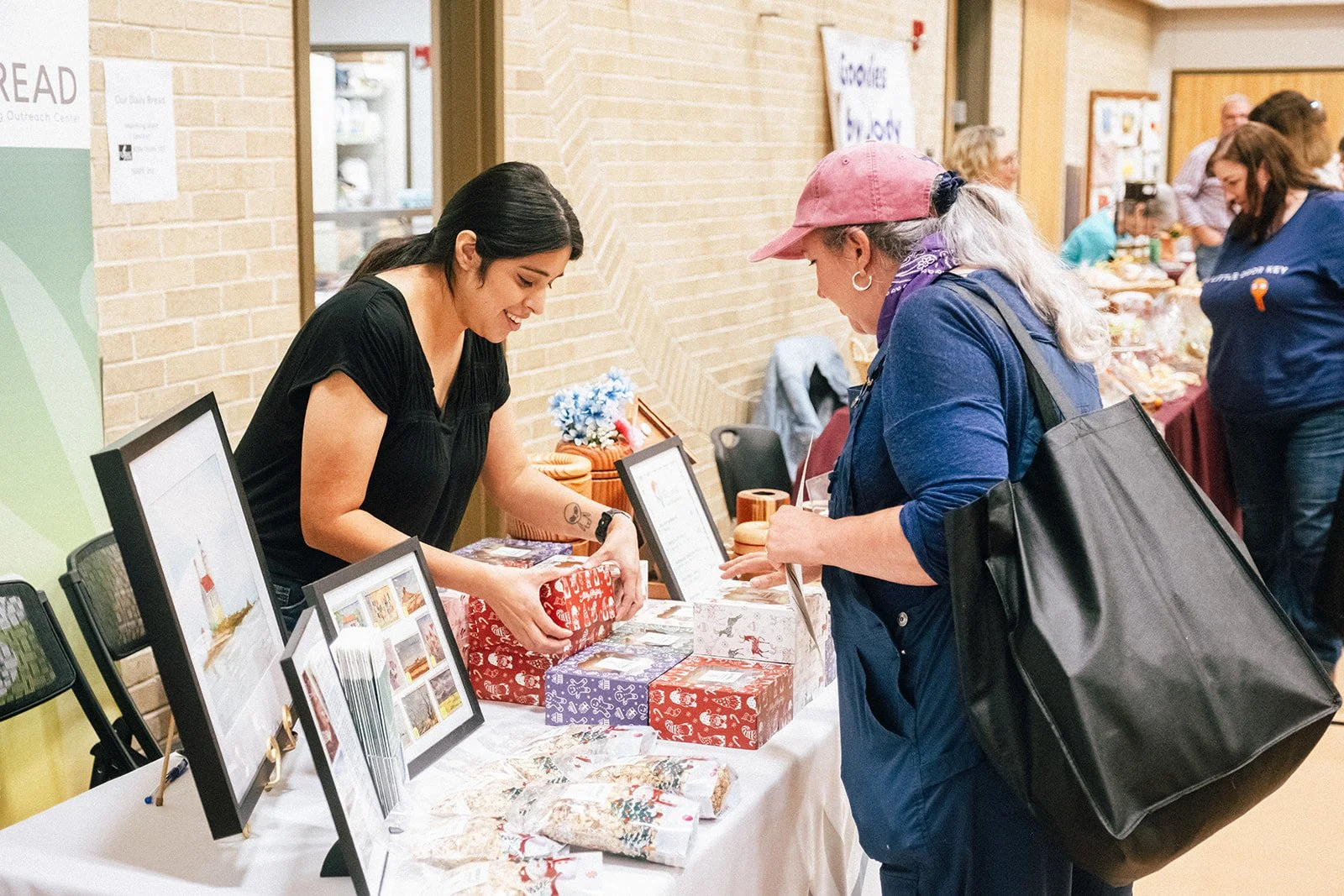 FUMCDentonAlternativeGiftsFair2025_7November2025_EmilioMesaPhotography_0053.jpg