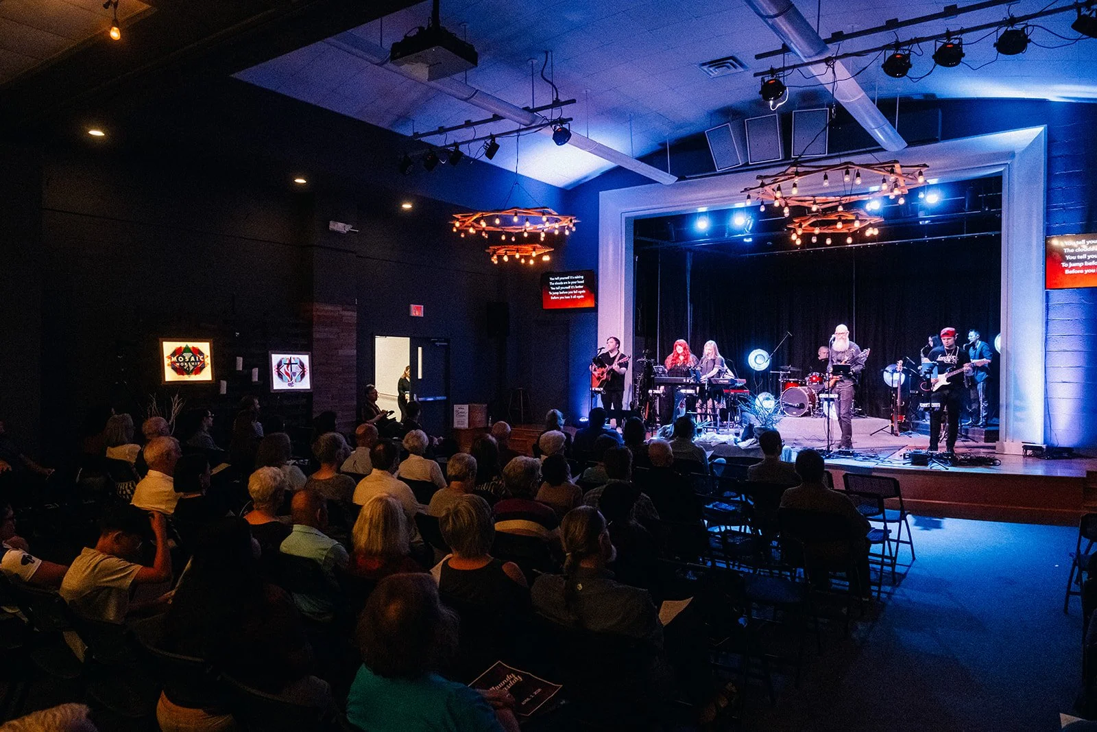 FUMCDentonMaundyThursday_Worship_EmilioMesaPhotography_0119.jpg