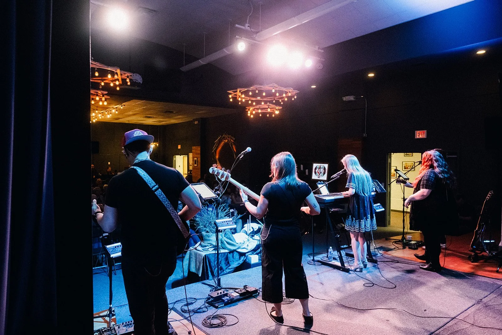 FUMCDentonMaundyThursday_Worship_EmilioMesaPhotography_0050.jpg