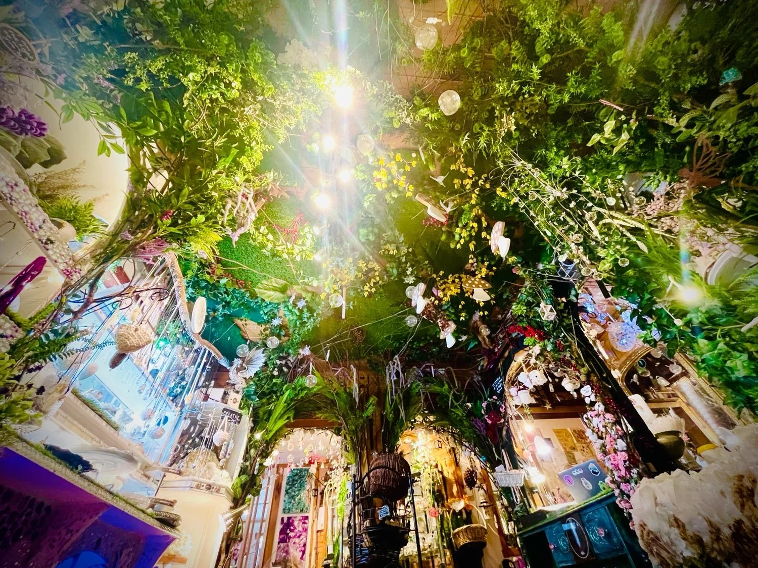 Crystal Cave Canada: The Best Crystal Shop in Ontario