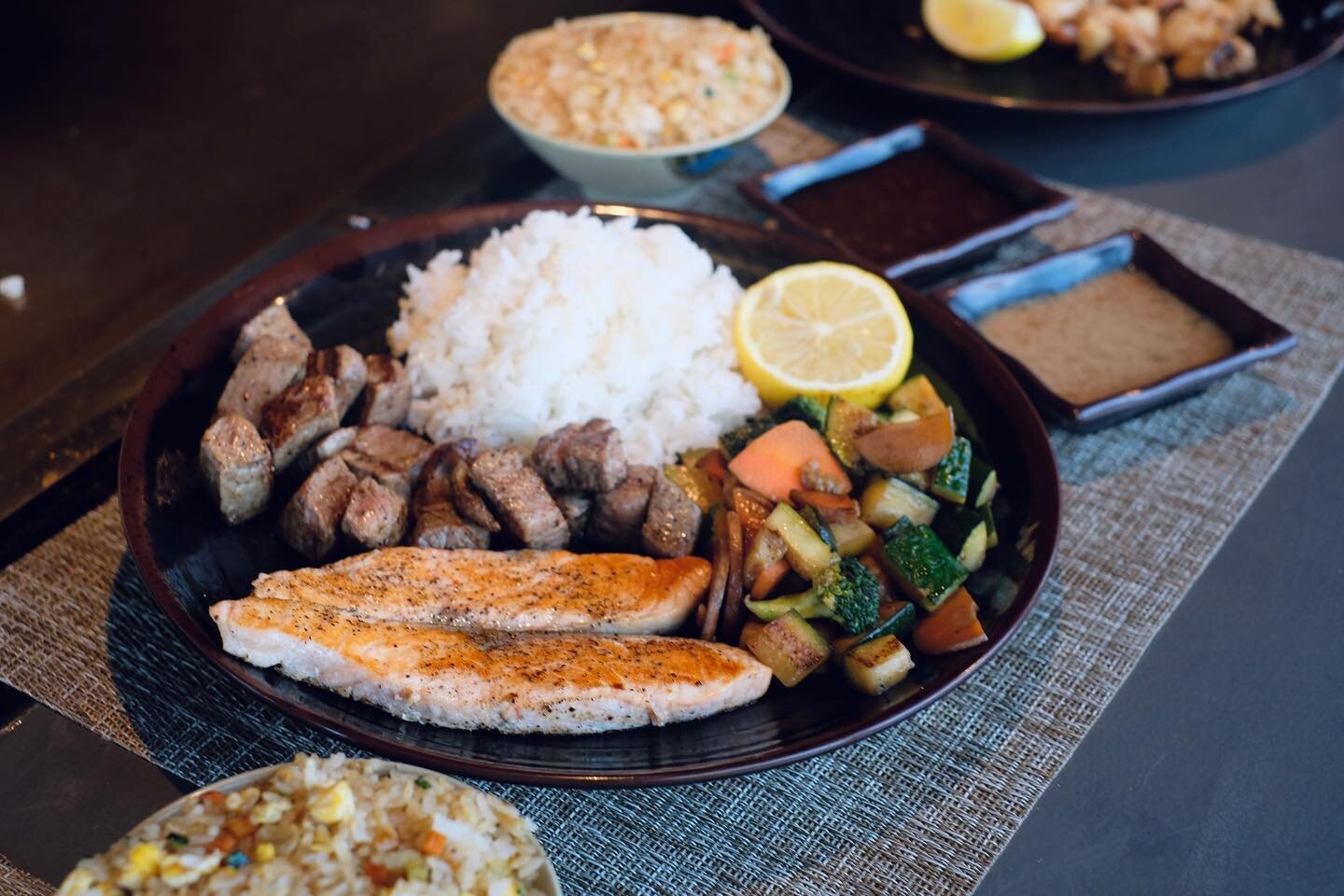 Grilling all weekend! Another favorite hibachi combination: New York Steak and Salmon ❤️ 
Labor Day Special available on our website: $25 off $100 gift card sale! #eatwellbewell

#eatwelllivewell #grilltotable #dippingsauce #newyorksteak #teppanyaki 