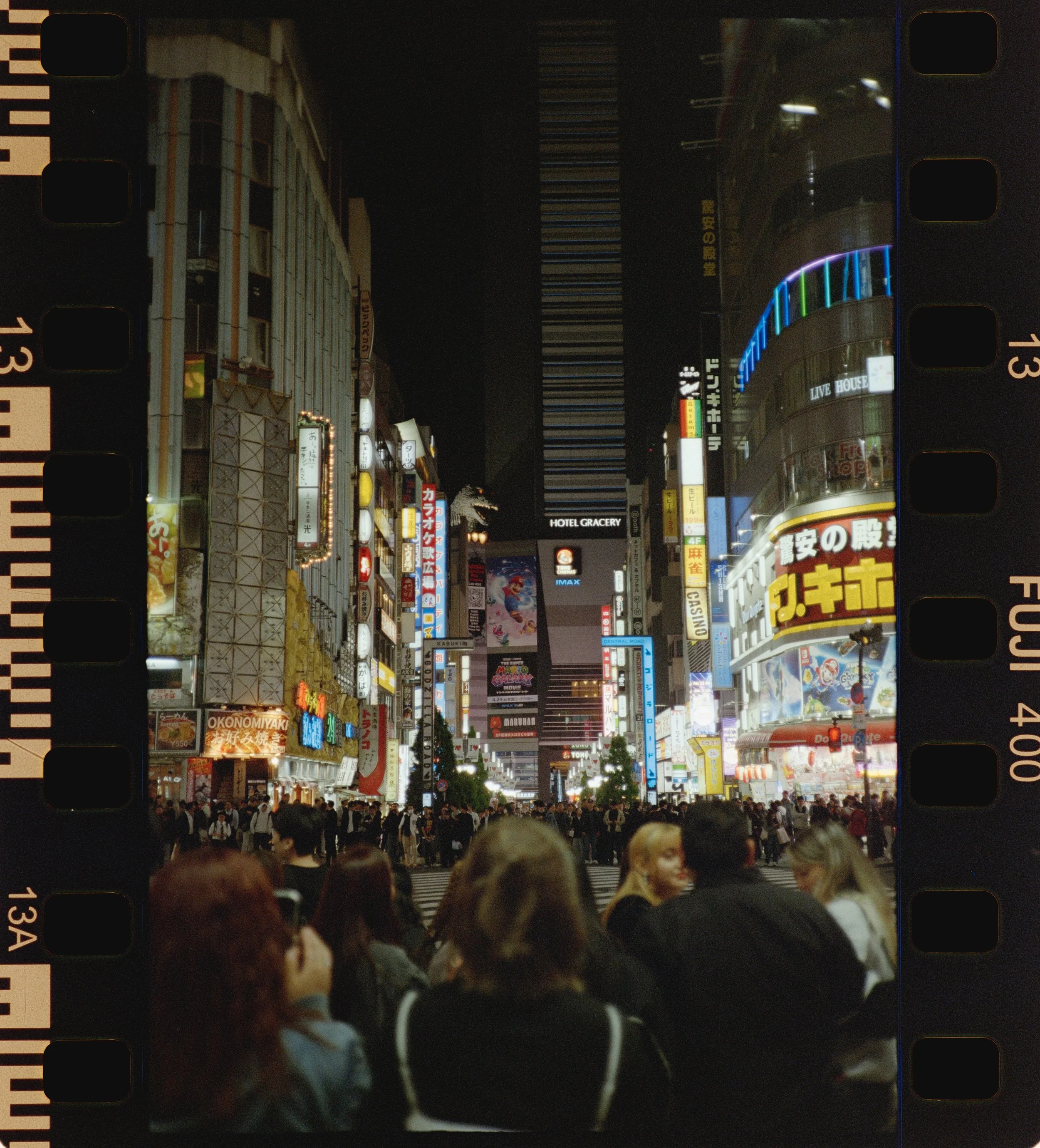 FUJI 400 (16 of 40).jpg