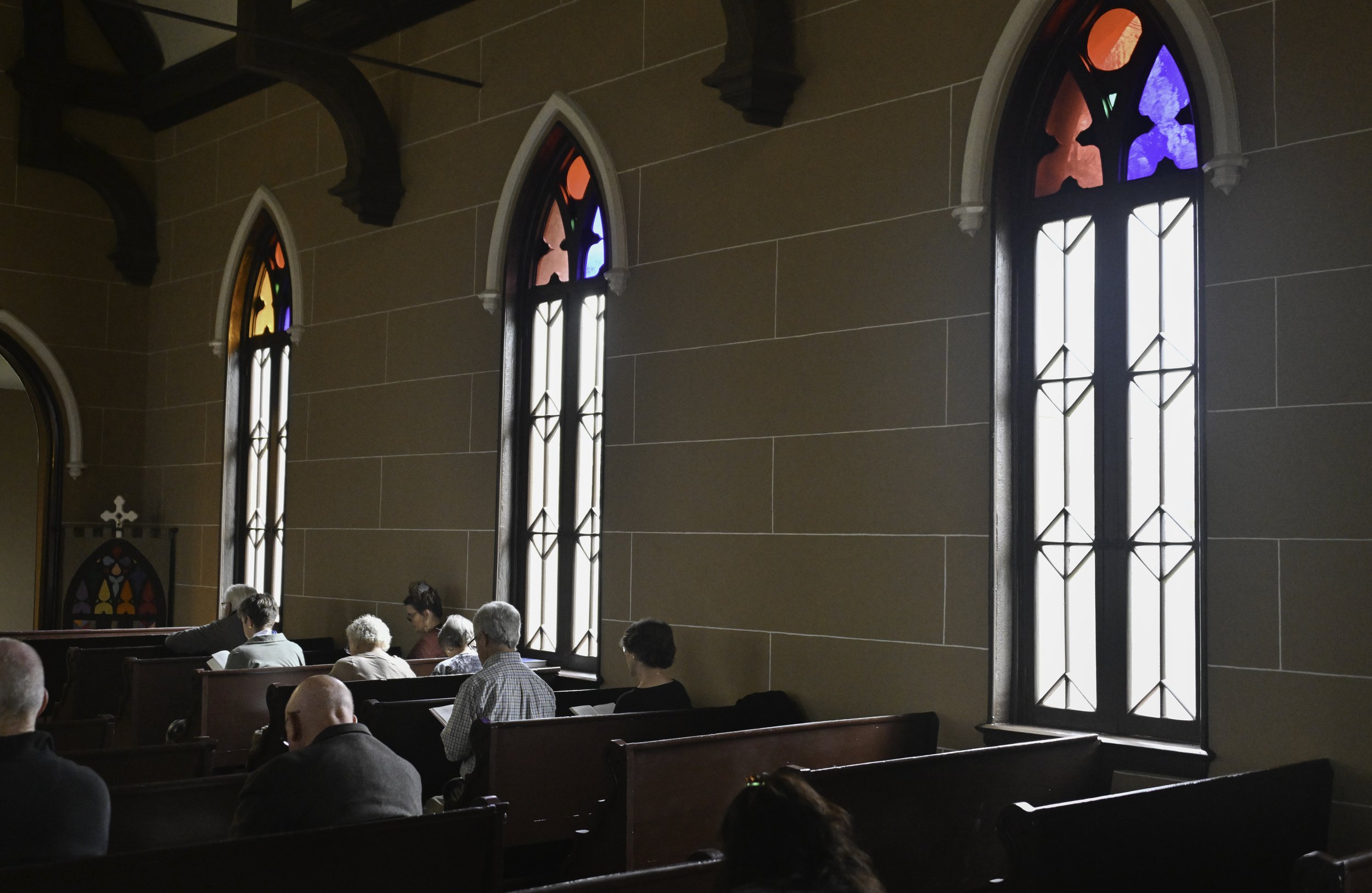 16 - ChristChurch_SideWindows.jpg