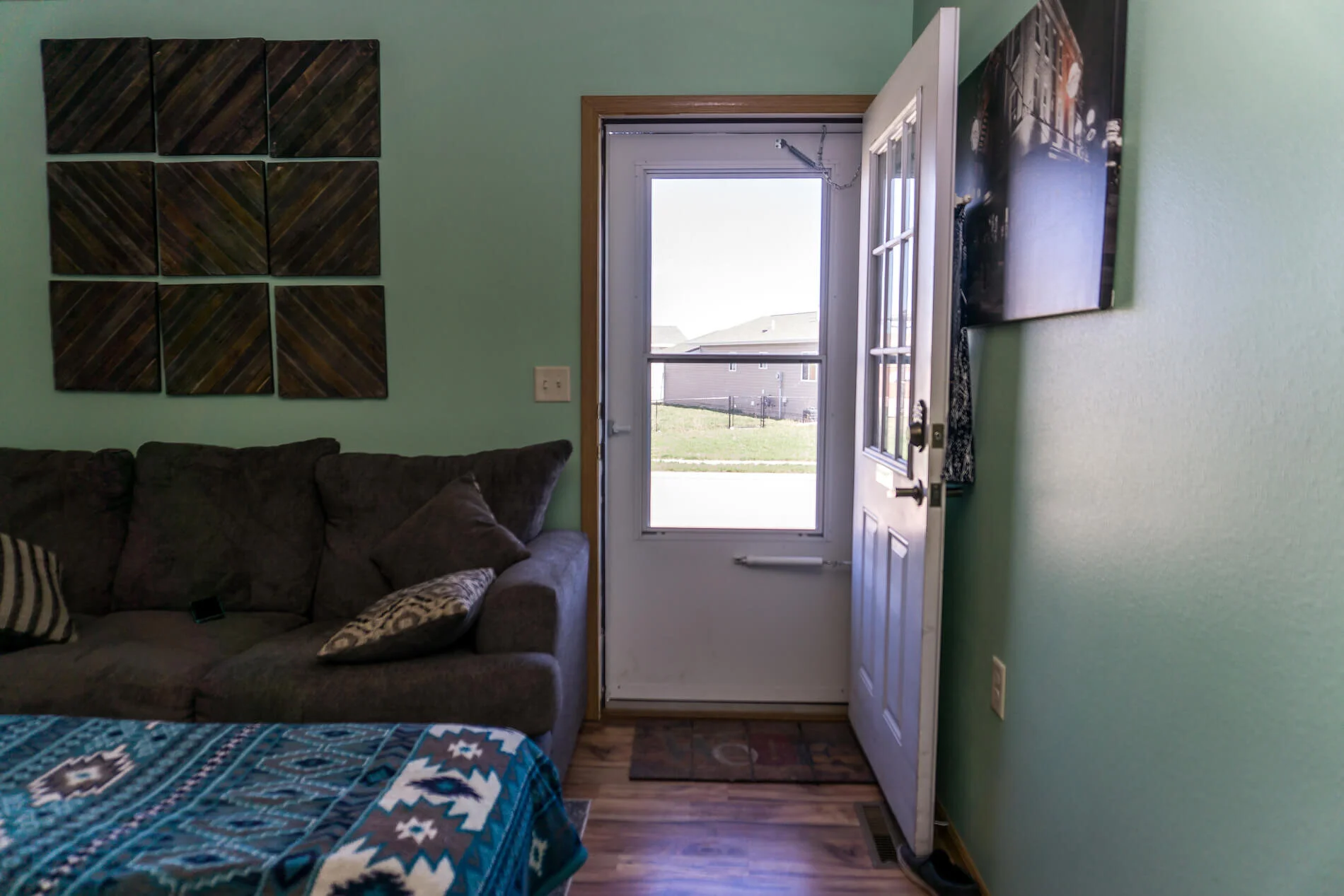 2019-4-22+Superior+Siding+Door+Install+Builders+FirstSource+Compressed+4.jpg