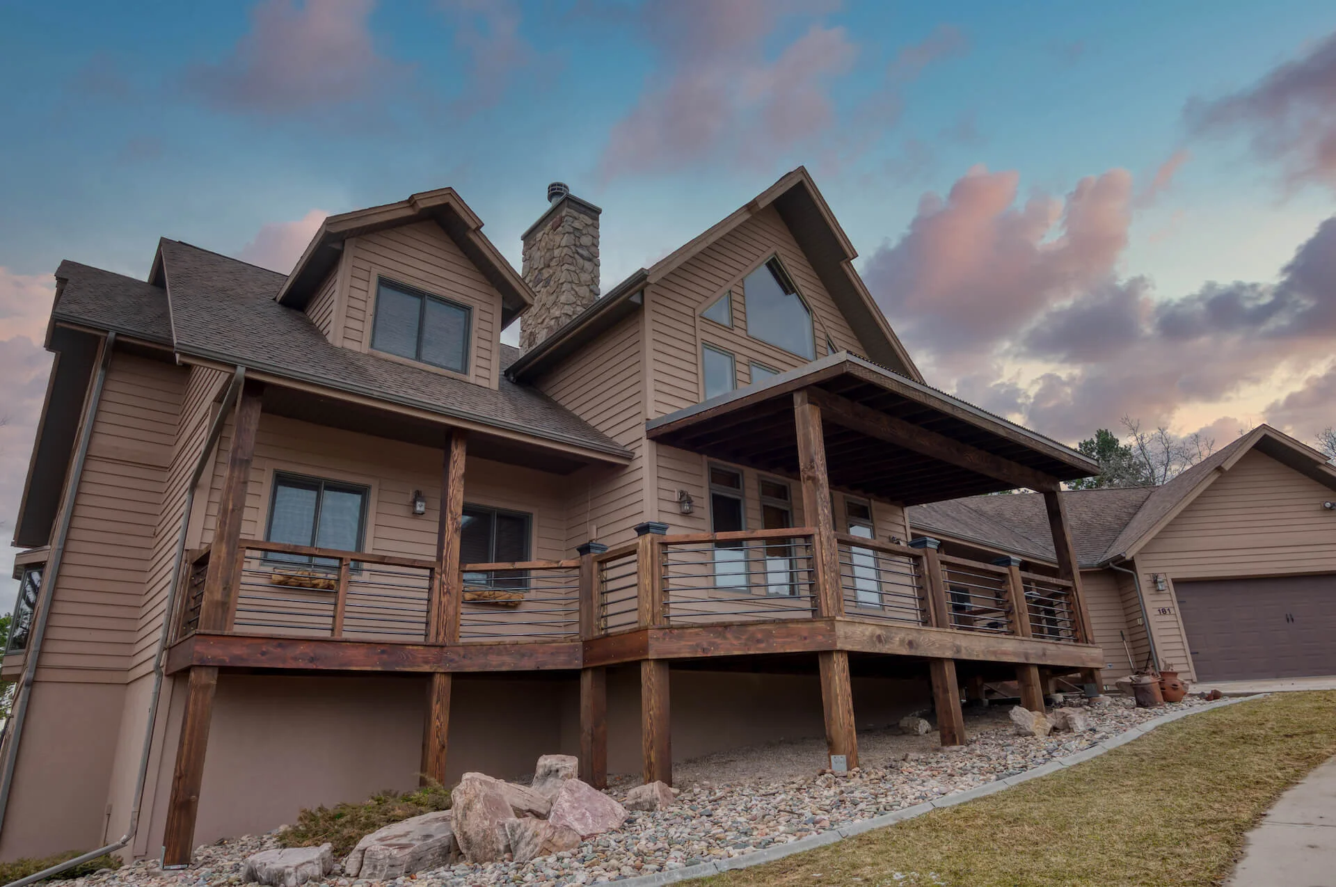 2020-3-30 Oaks Construction Front Deck Sky HQ 3.jpg