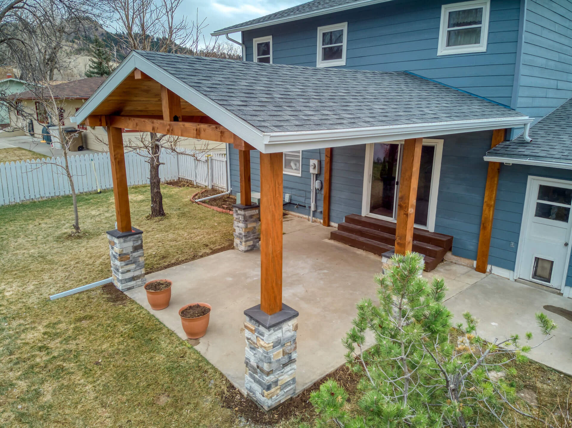 2020-3-30 Oaks Construction Back Patio Builders FirstSource Compressed 4.jpg