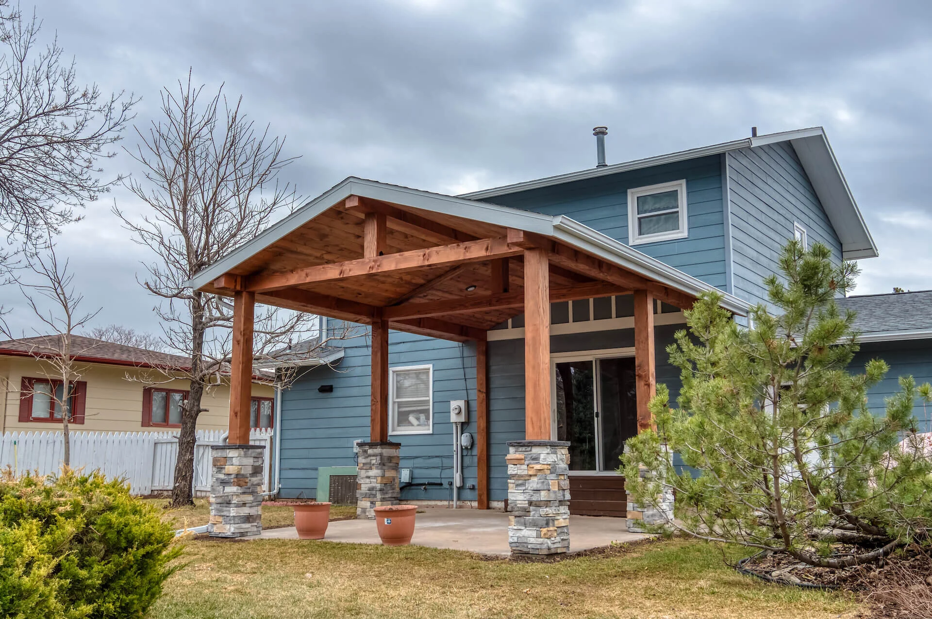 2020-3-30 Oaks Construction Back Patio Builders FirstSource Compressed 14.jpg