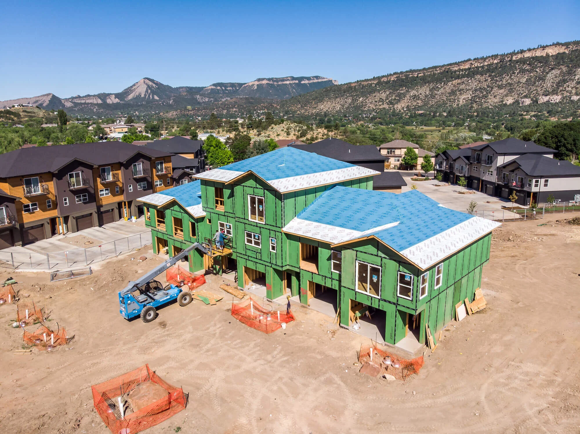 Durango MultiFamily Building UnderConstruction — Builders FirstSource