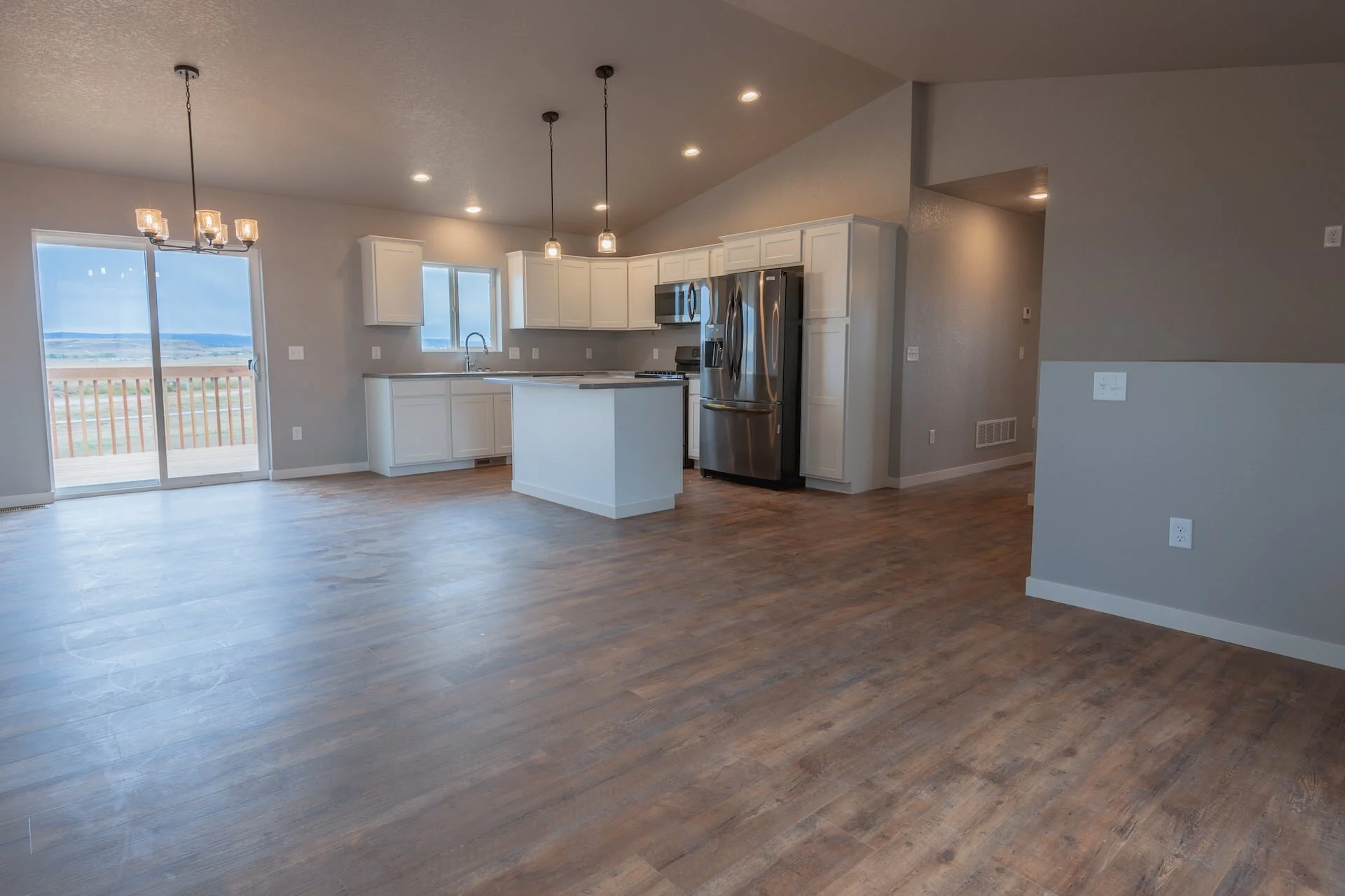 2020-10-2 Howie Construction Builders FirstSource Pommel Loop Compressed 12.jpg