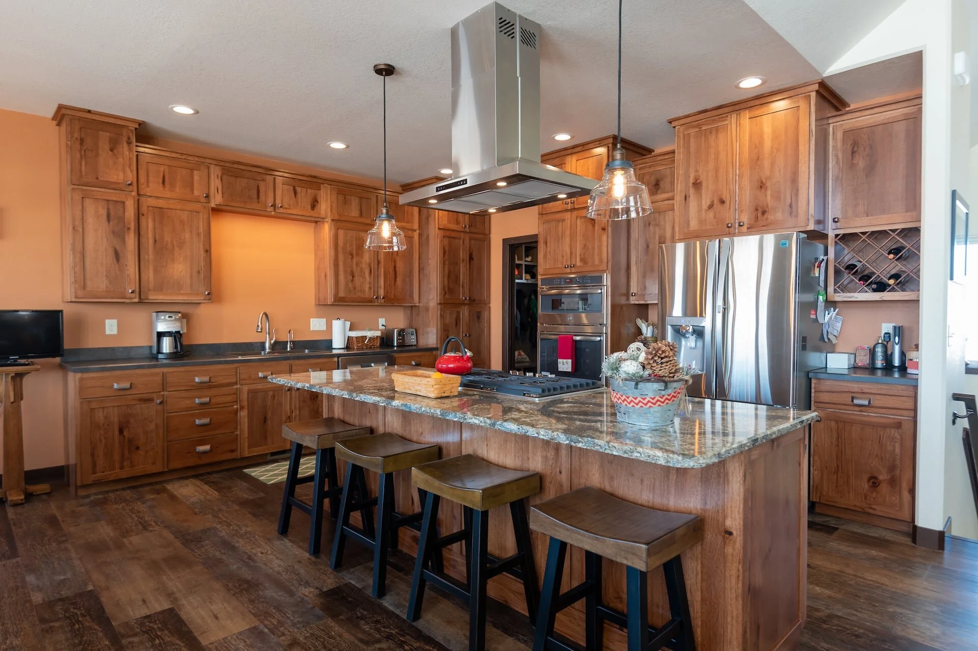2020-12-15 Boom Construction Custom Home Compressed 46.jpg