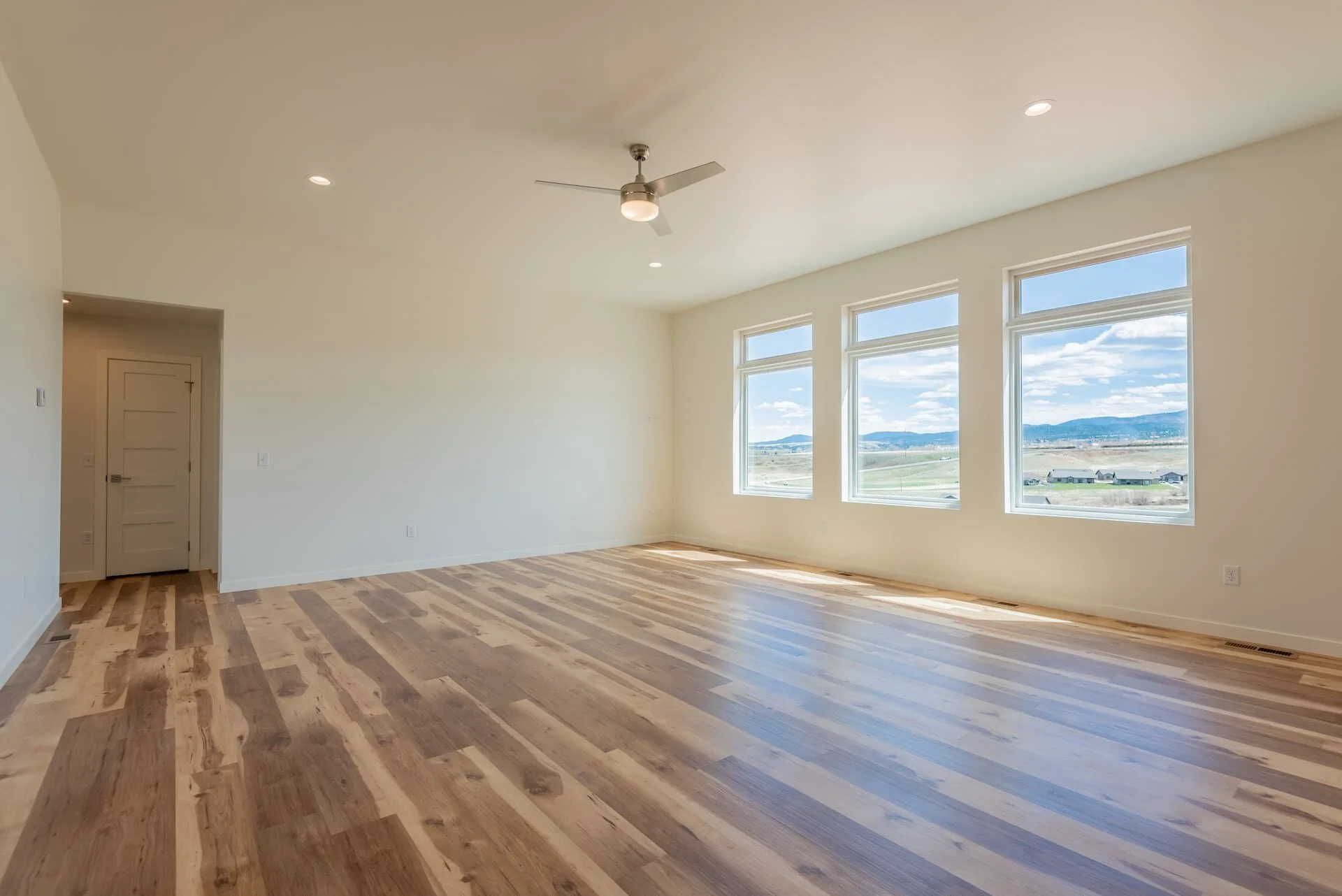 2021-4-30 High Plains Construction Top Shelf Finished Home HQ -15.jpg