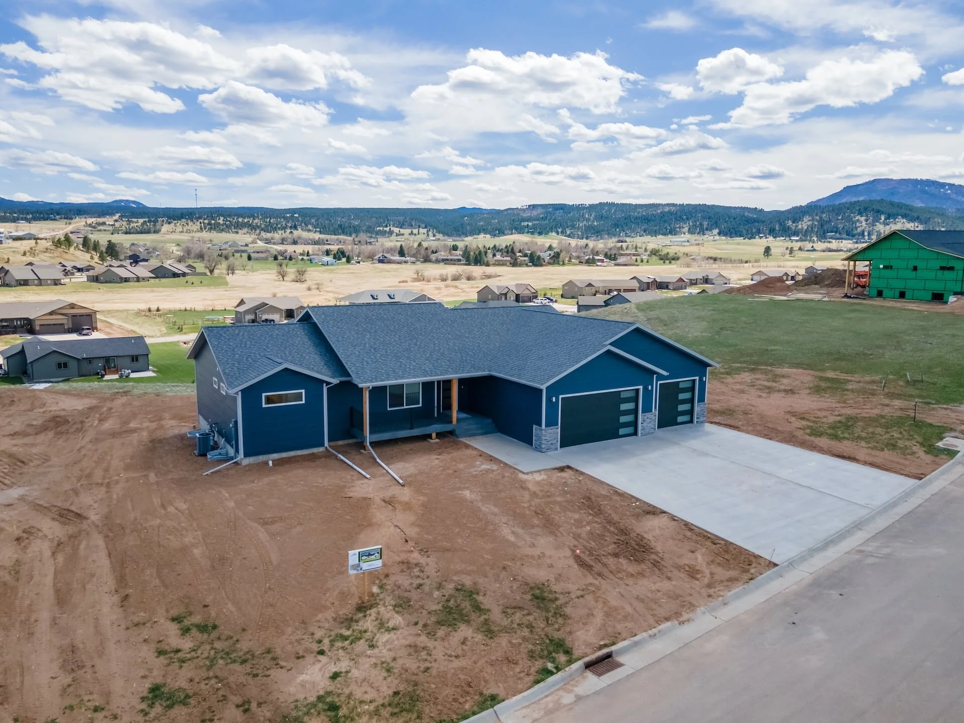 2021-4-30 High Plains Construction Top Shelf Finished Home HQ -43.jpg