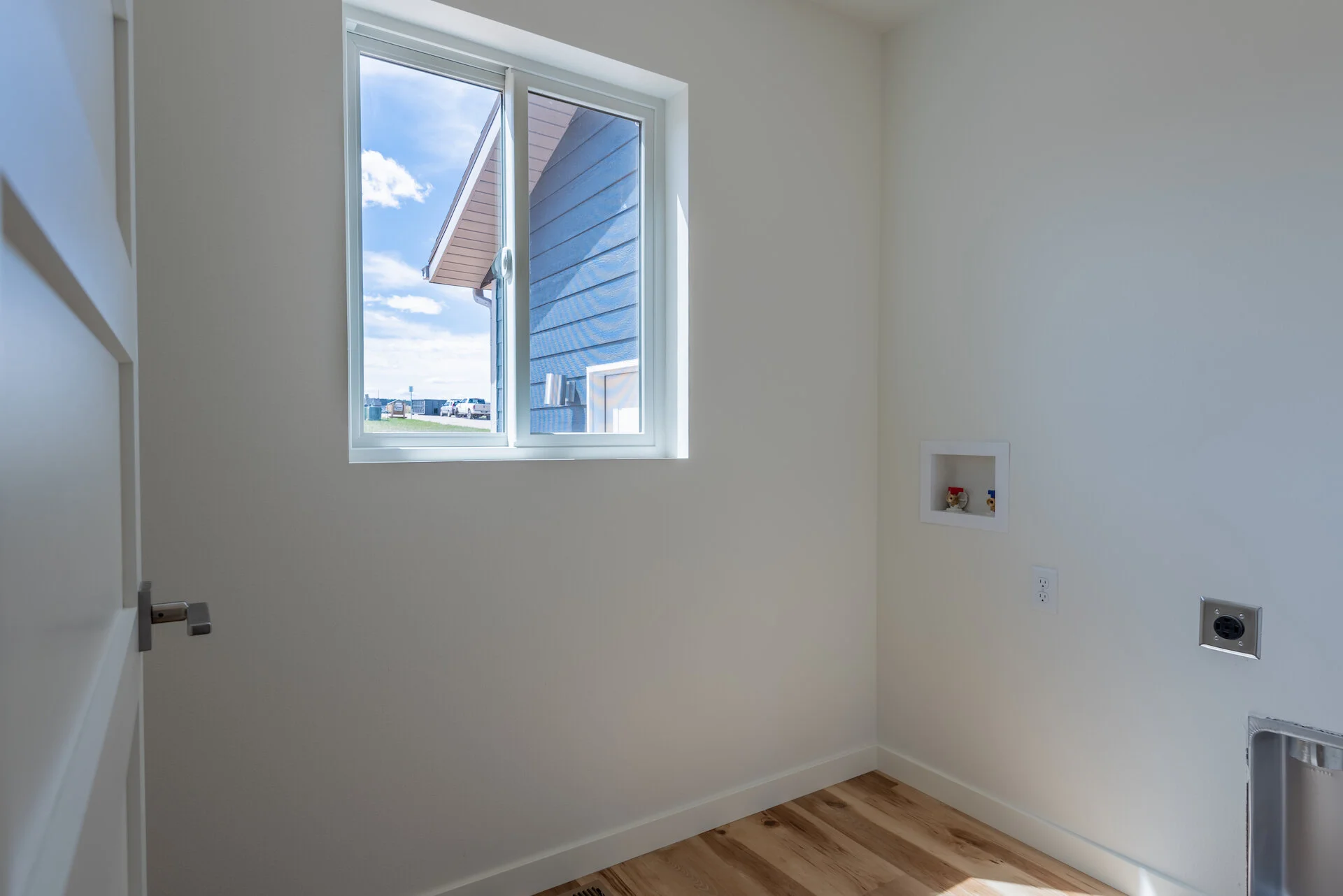 2021-4-30 High Plains Construction Top Shelf Finished Home HQ -23.jpg