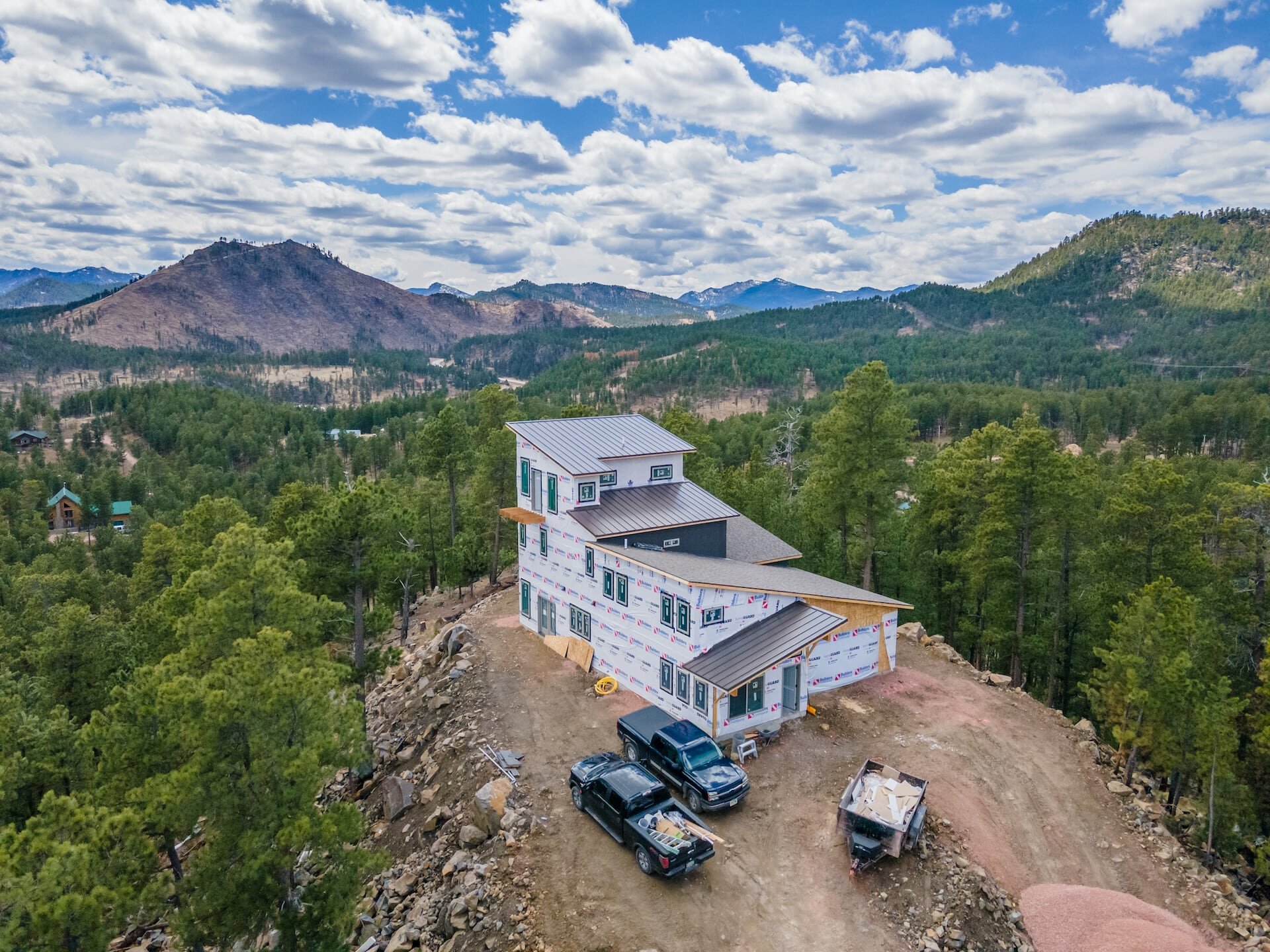 2021-4-28 Great Plains Builders Custom Hill City Home Compressed 9.jpg
