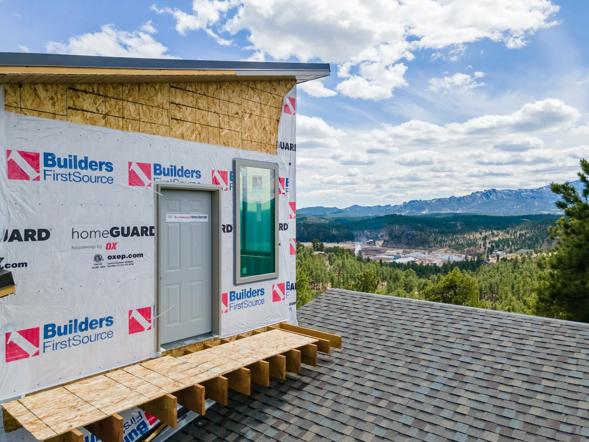 2021-4-28 Great Plains Builders Custom Hill City Home Compressed 16.jpg