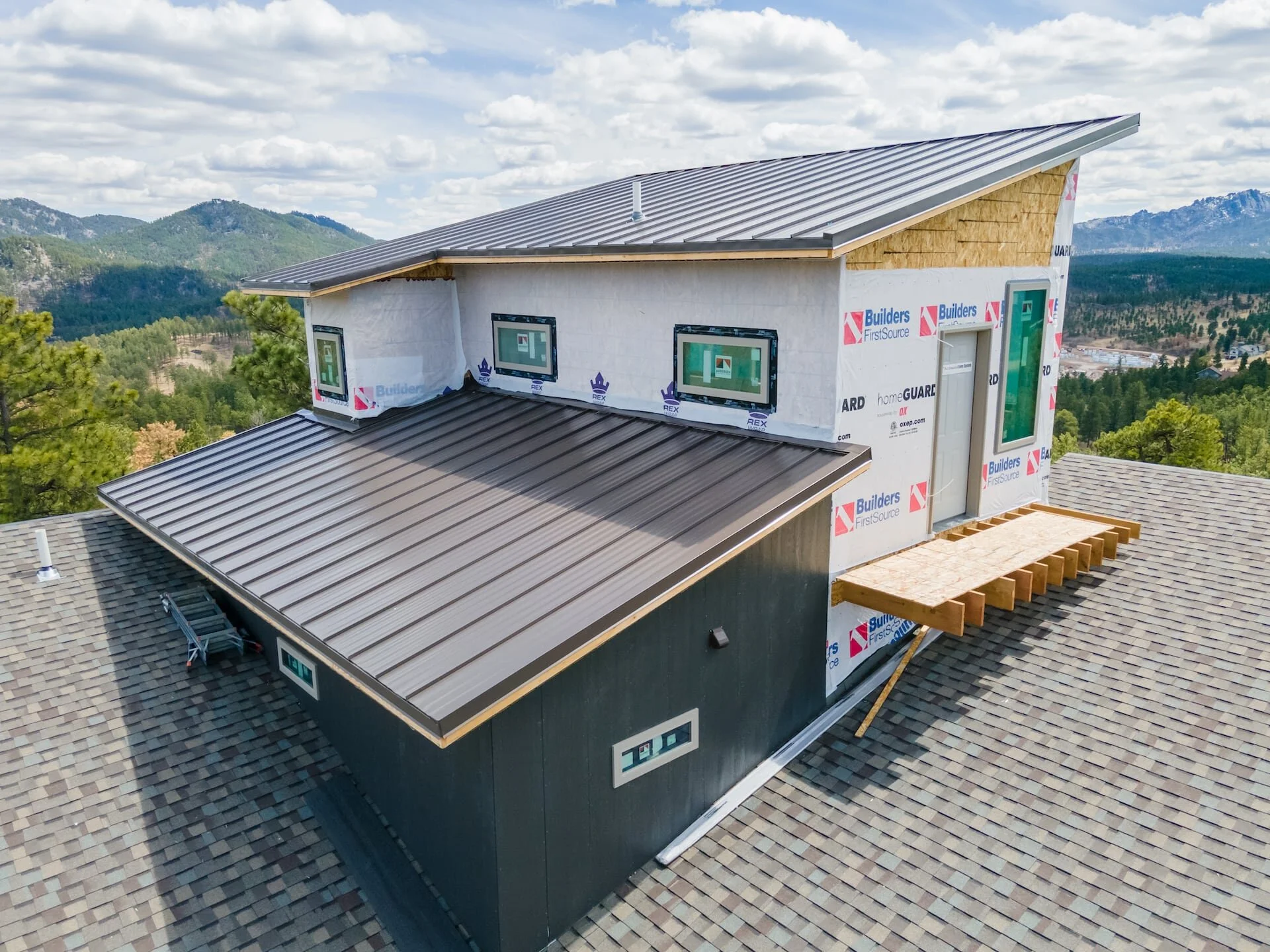 2021-4-28 Great Plains Builders Custom Hill City Home Compressed 15.jpg