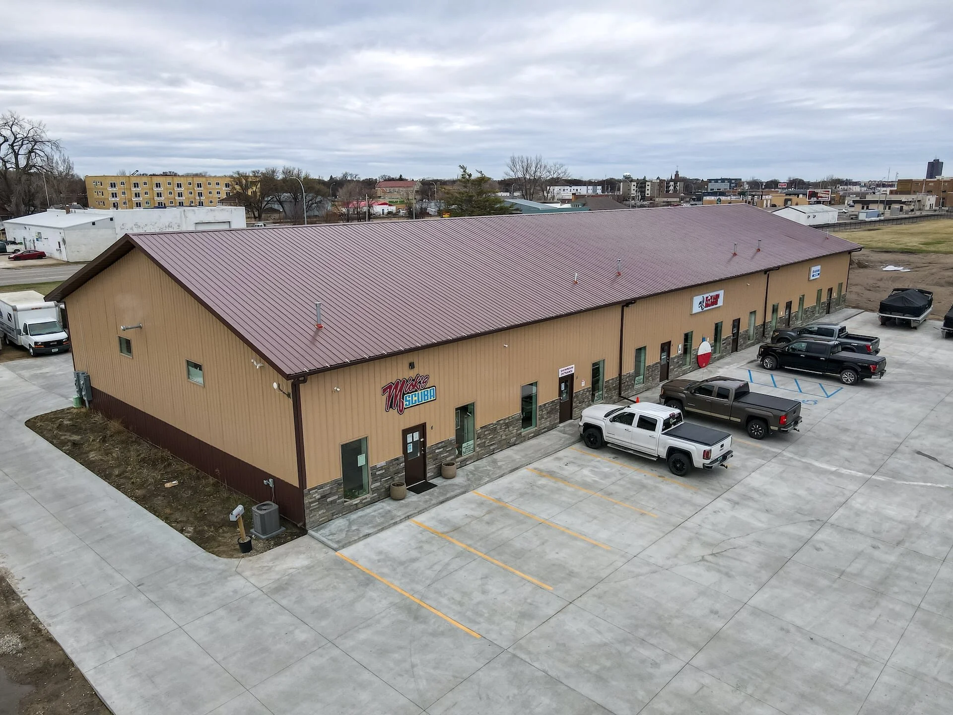 Mjolsness Construction Metal Building in Moorhead, MN — Builders