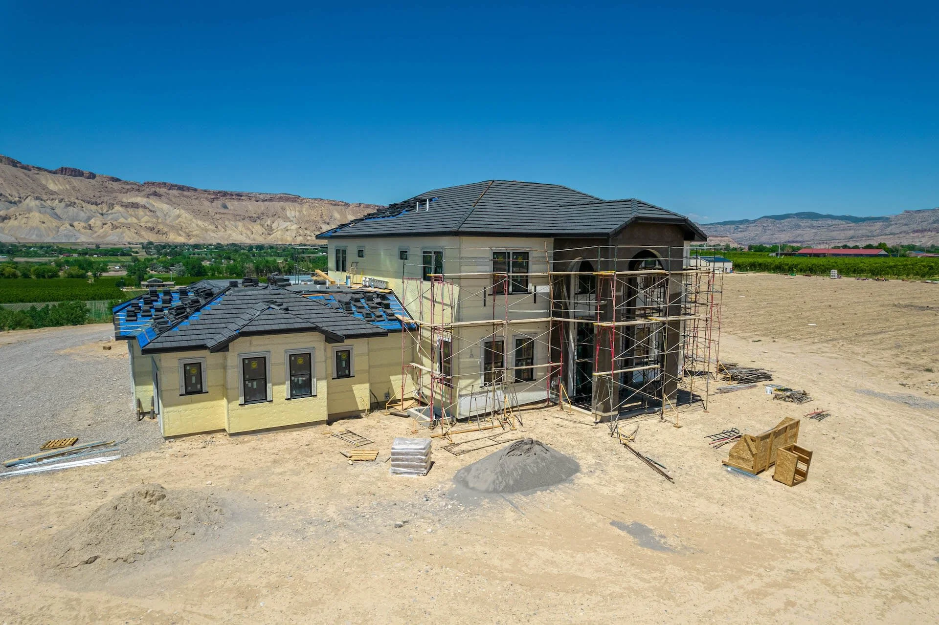 Custom Home Overlooking Vineyards by Conquest Construction — Builders