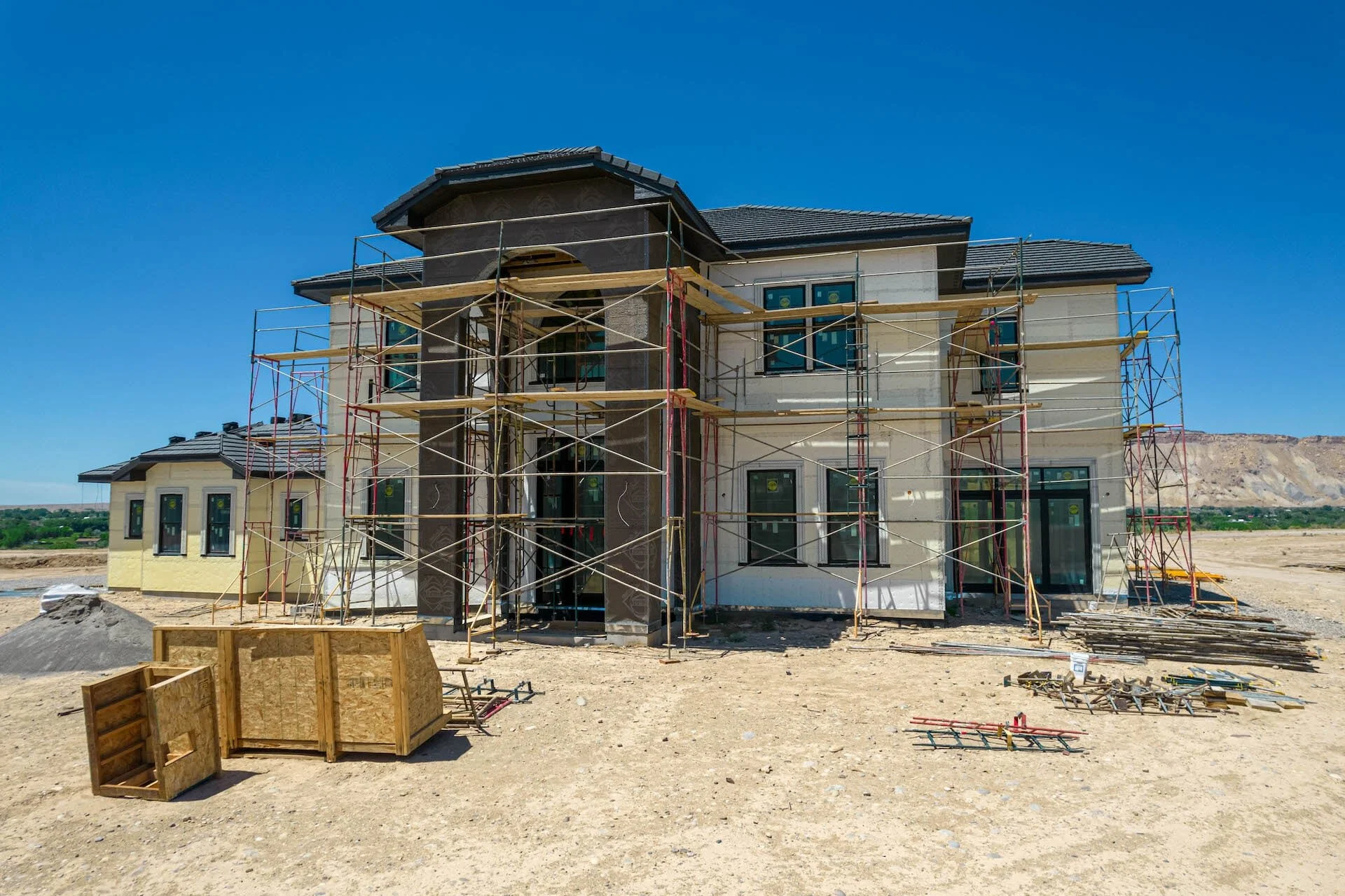 Custom Home Overlooking Vineyards by Conquest Construction — Builders