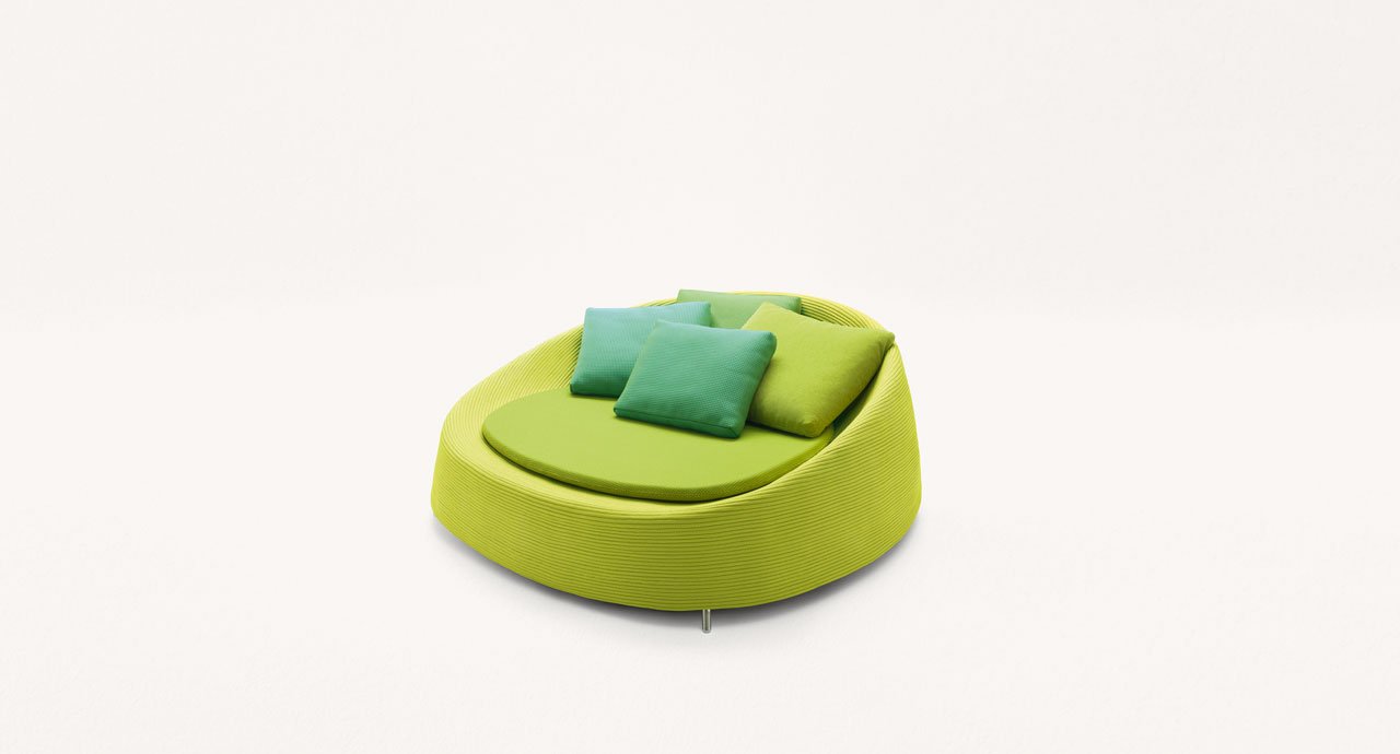 paola_lenti_afra_armchair_1.jpeg