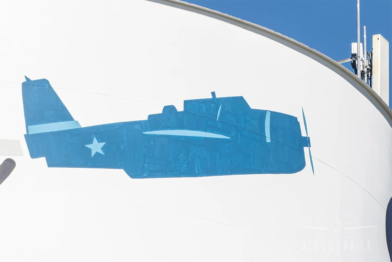TBM Avenger painted on the side of the Peru, Illinois water tower.