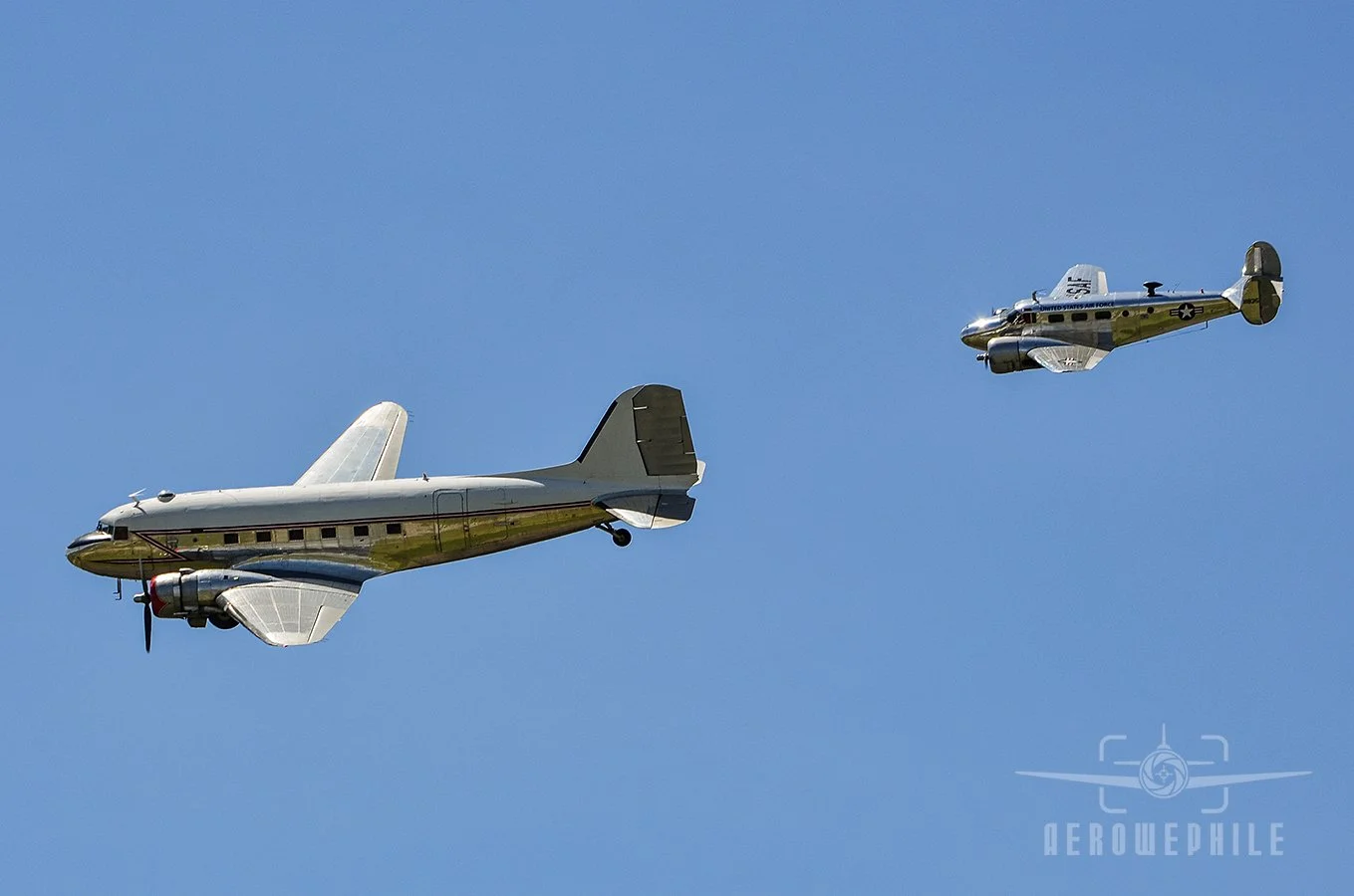 Douglas DC3C-S1C3G and Beech C-45H Expeditor