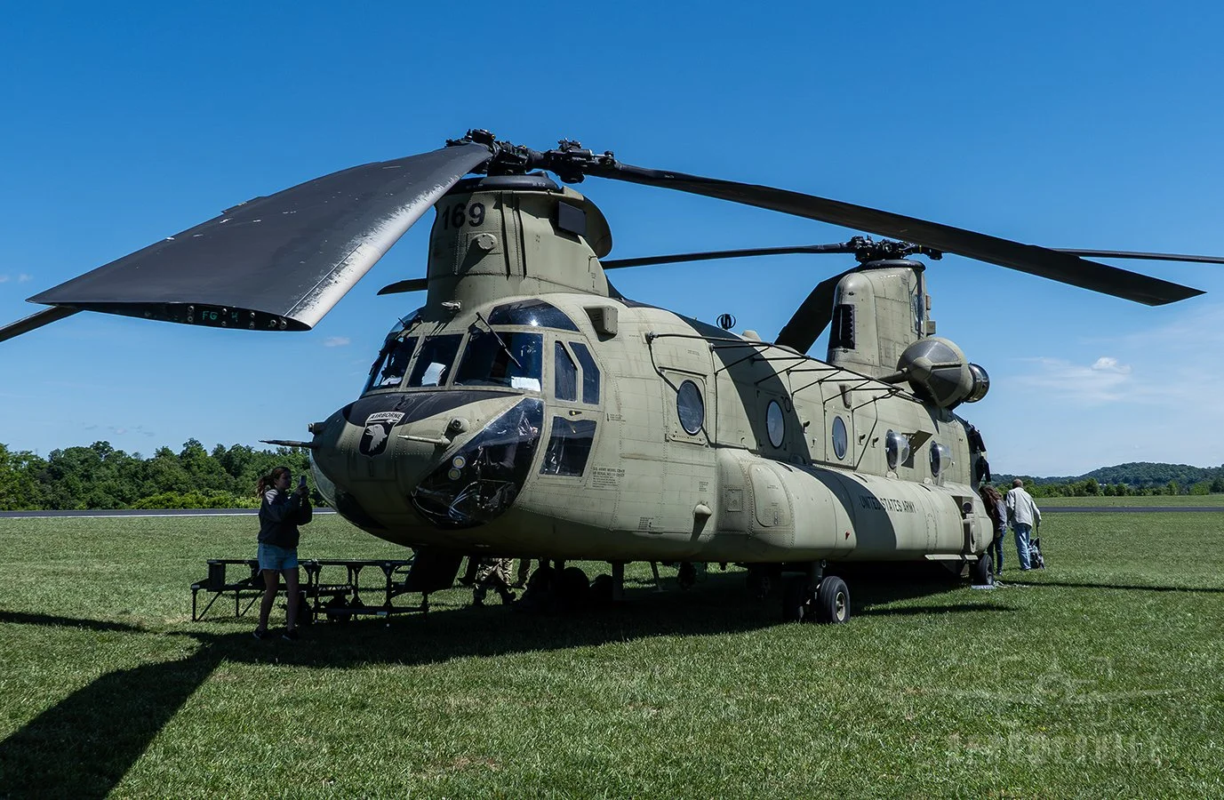 U.S. Army Boeing CH-47F Chinook Helicopter. Wings & Wheels - Greeneville Municipal Airport (GCY) 
02May26