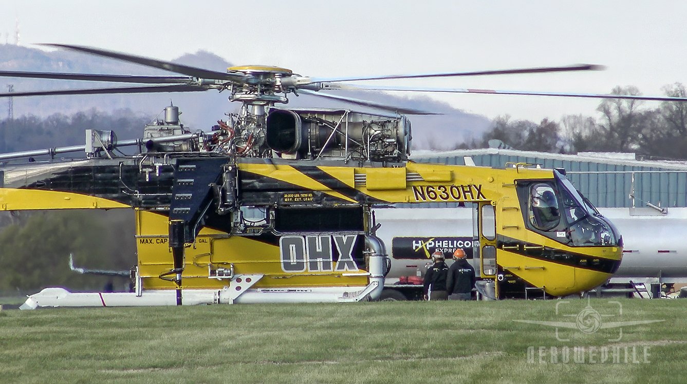 A couple of minutes of the ground crew examining the Skycrane and then they shut it down.
25Mar26