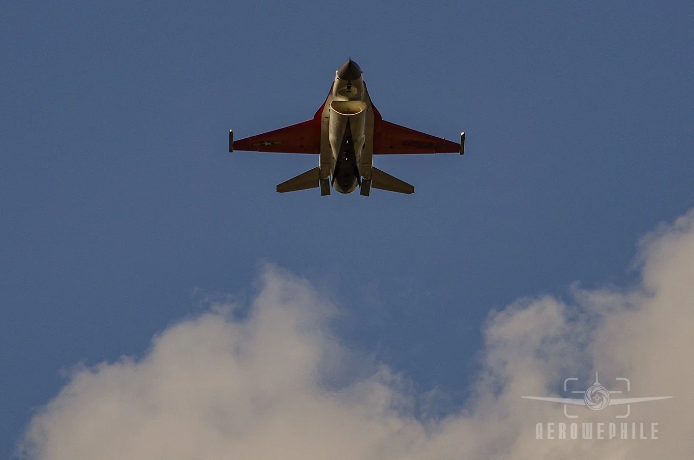 USAF Viper Demo Team - Lockheed Martin F-16C Fighting Falcon