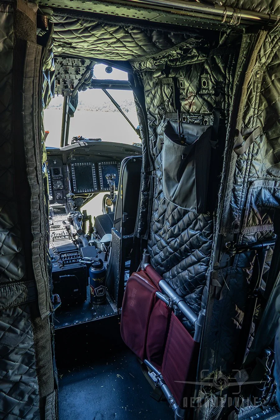 Looking into the CH-47F Chinook cockpit. Wings & Wheels - Greeneville Municipal Airport (GCY) 
02May26