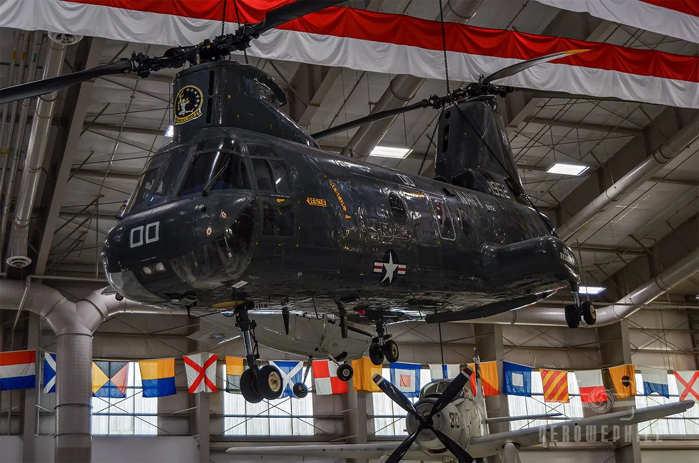 Boeing CH-46D Sea Knight