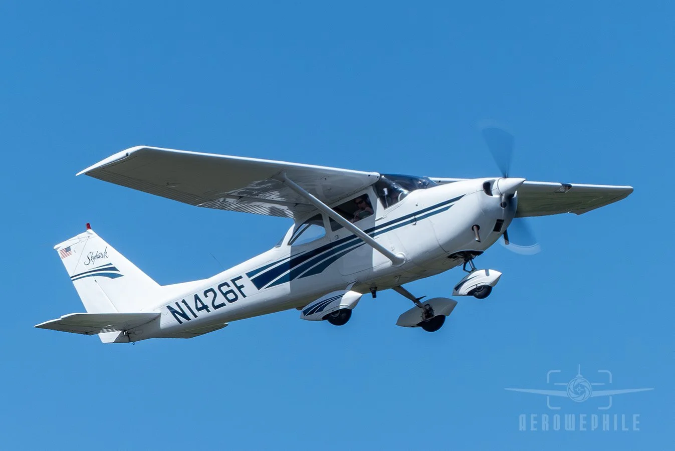 This 1966 Cessna 172H taking off on another ride flight. Wings & Wheels - Greeneville Municipal Airport (GCY) 
02May26