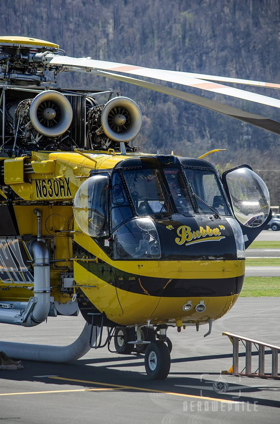 Helicopter Express Sikorsky S-64F Skycrane (N630HX) on the ramp at Elizabethton Municipal Airport.
24Mar26