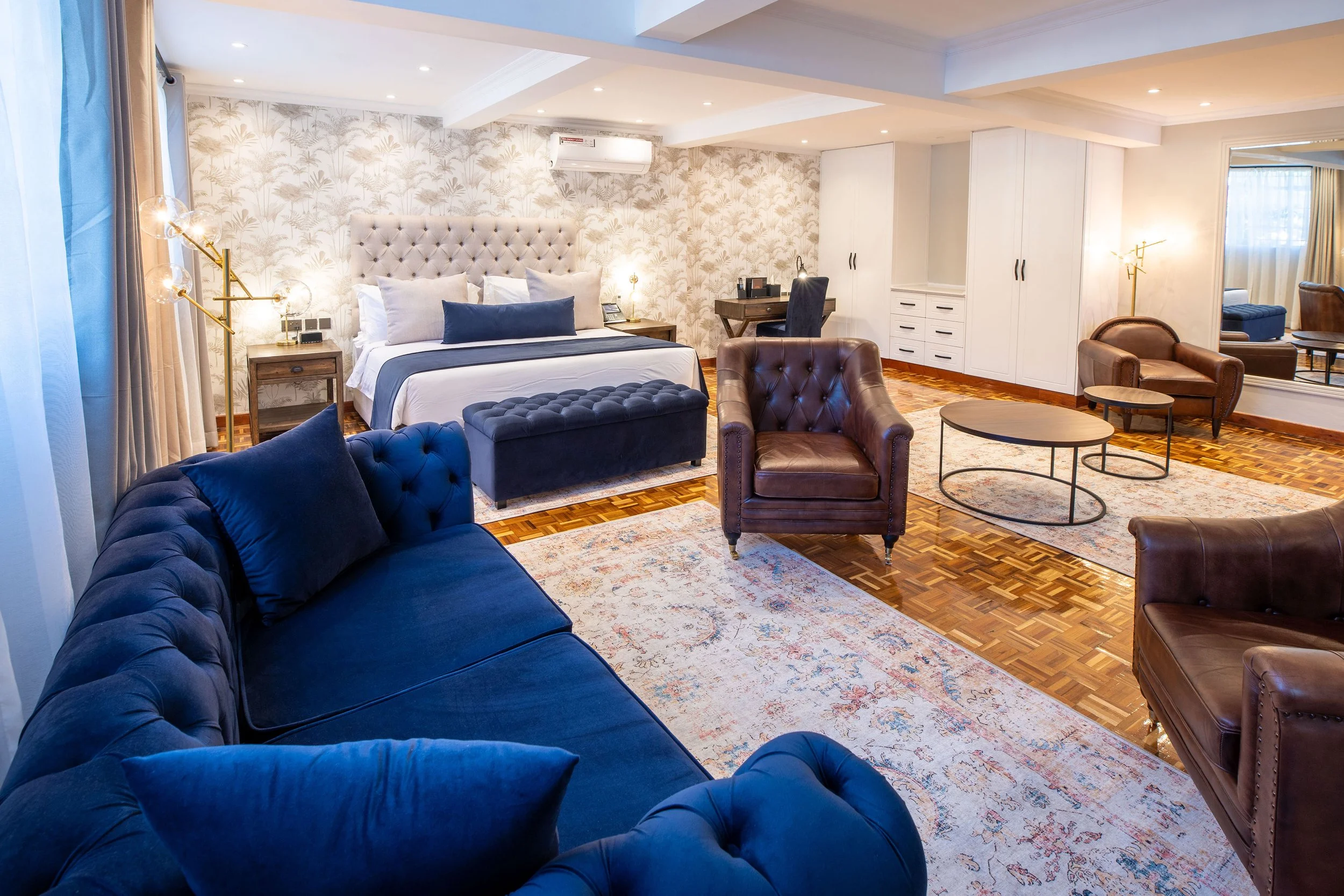 Deluxe Manor Layout.jpg