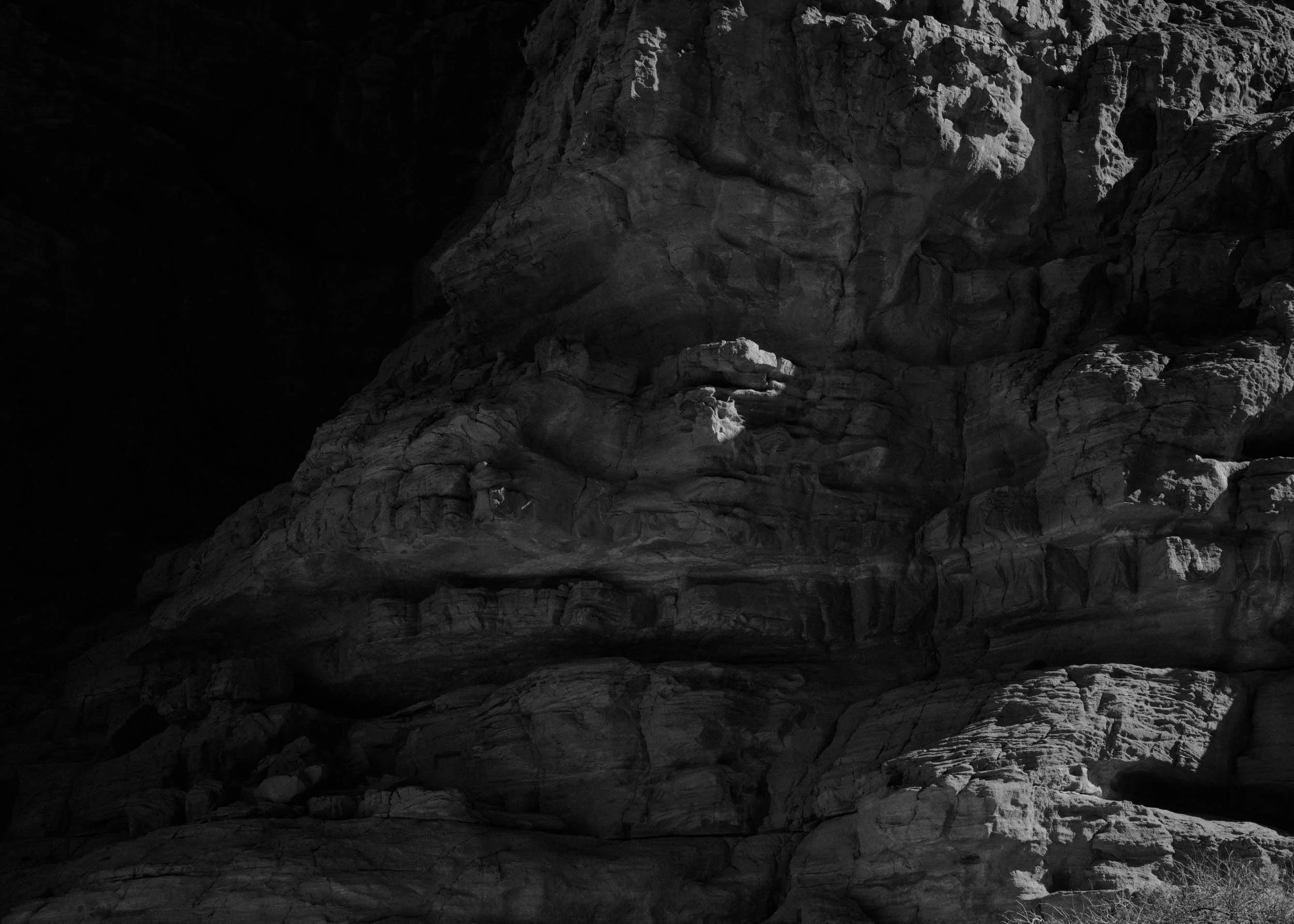 #015, 2024
50x70cm
Gelatin Silver print