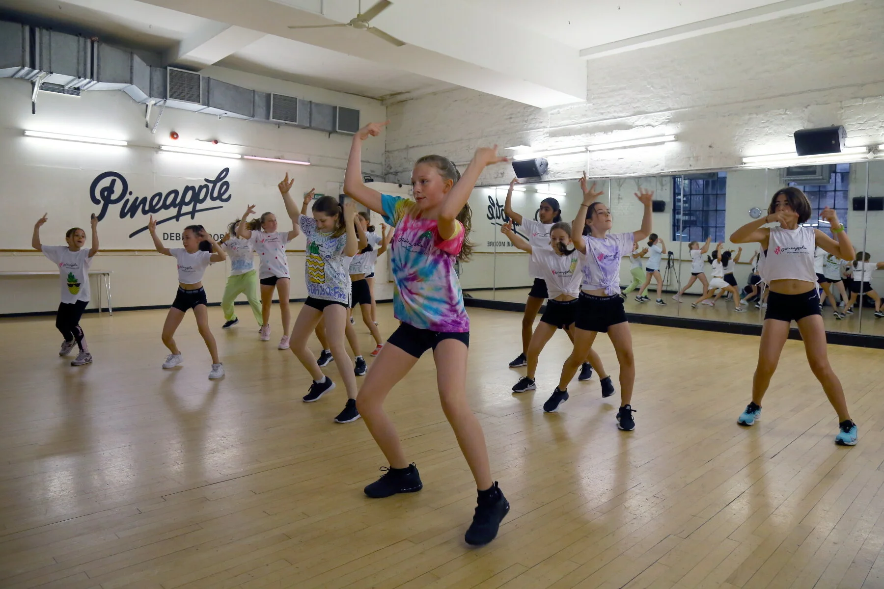 Pineapple Performing Arts School Dance Training London West End