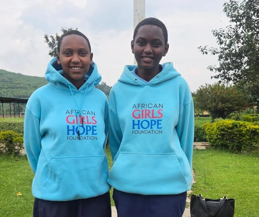 cut 2girls together.jpeg