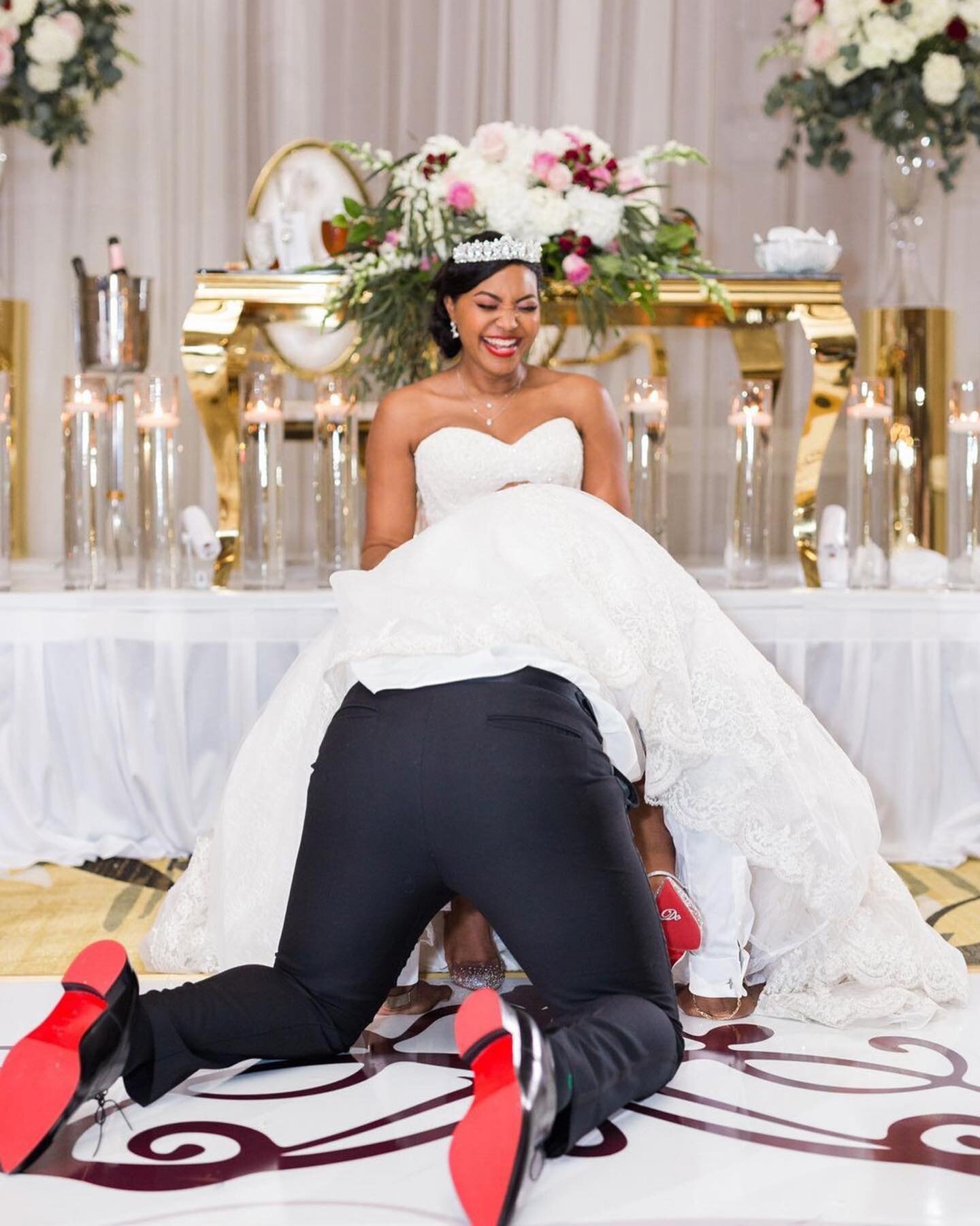 #Repost @storyandrhythm
・・・
Sneak peek! After over 15 years of being together, Deidra and Wayne decided to make things official this past Saturday! Their Grandover Resort and Spa wedding was like something out of a dream! We can't wait to share more 