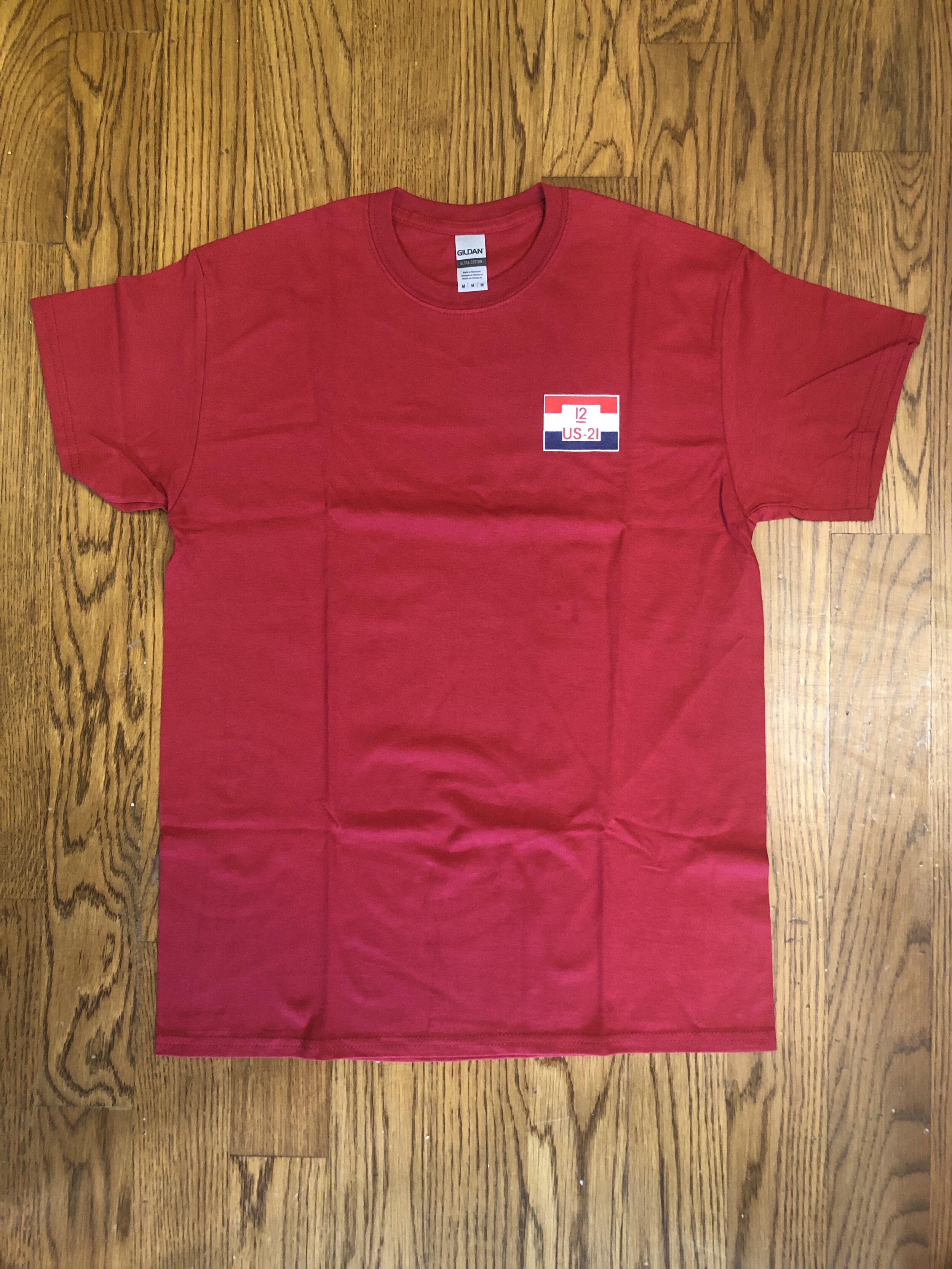 American Eagle Red Cotton Tee Shirt (Front) — American Eagle I2 US 2I