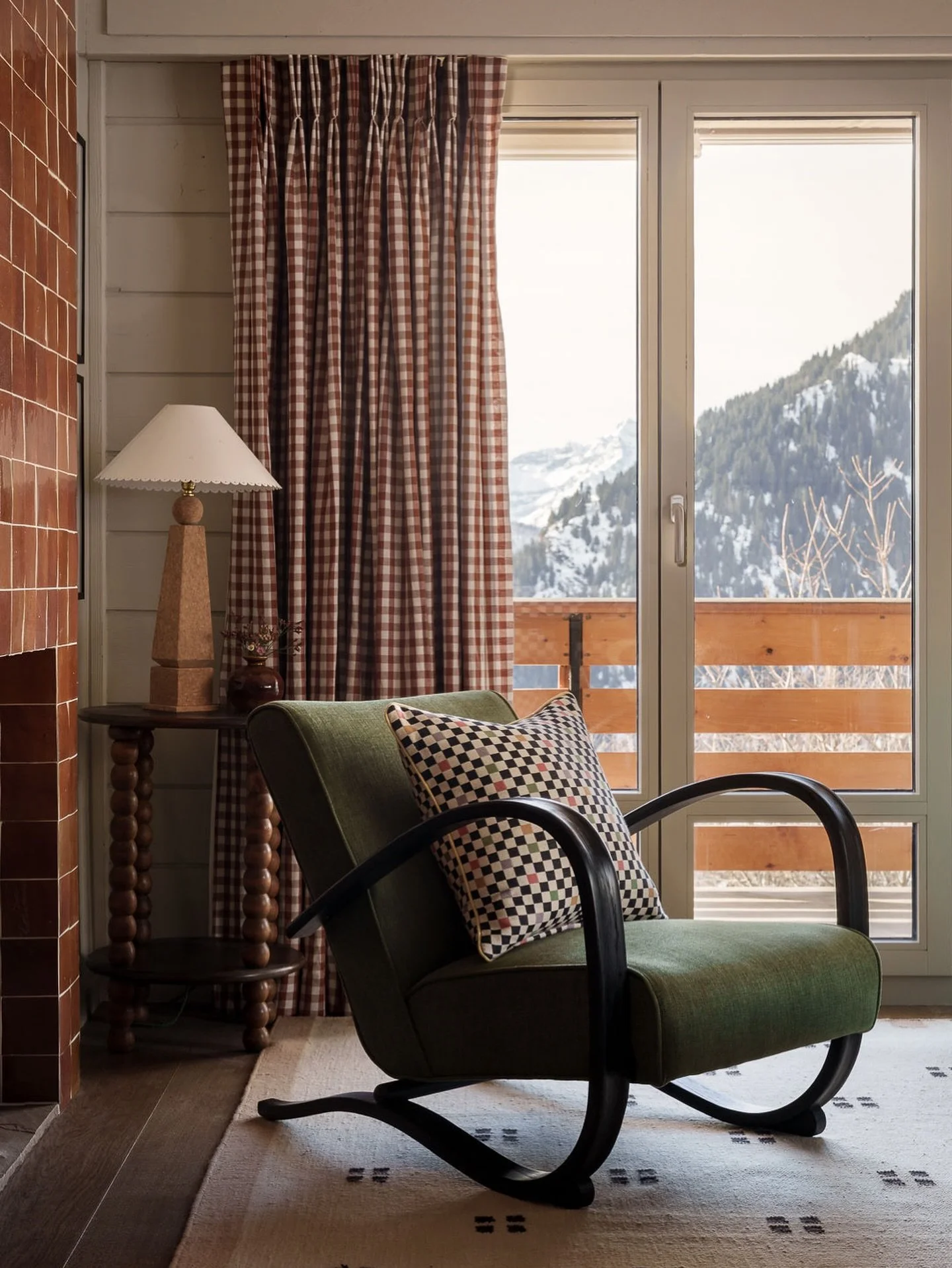 The other side of the room from my last post. This apartment has the most incredible view out over the valley - you can just glimpse the snowy mountains through the windows. 

I think this is a pretty good spot to sit and take it all in. 

@robinqpho