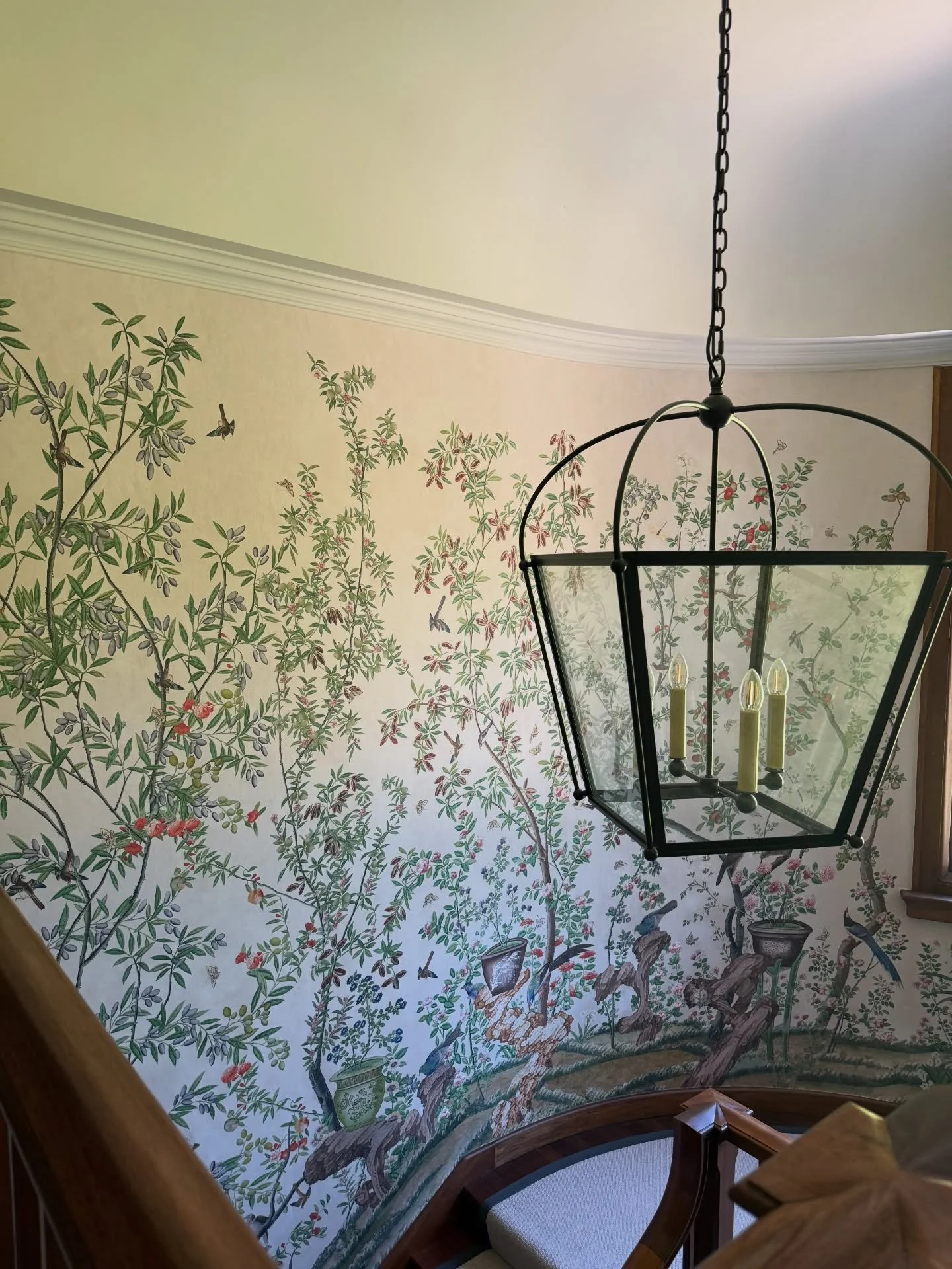 A couple of snaps taken on my phone of this incredibly beautiful @watts1874 wallpaper that has recently been installed at one of our projects in Bath. The design was adapted to fit the staircase and landing perfectly, and frame the window. A lot of c