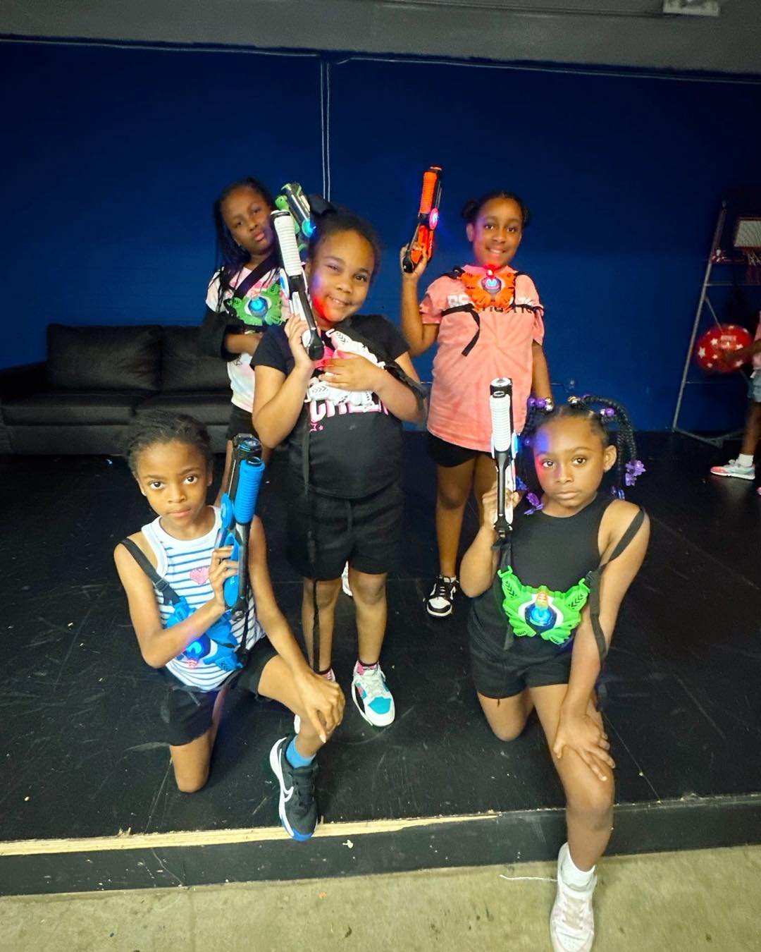 🔫💥 It was game on at laser tag! Our campers teamed up, strategized, and had a blast darting through the course with laughter echoing all around.