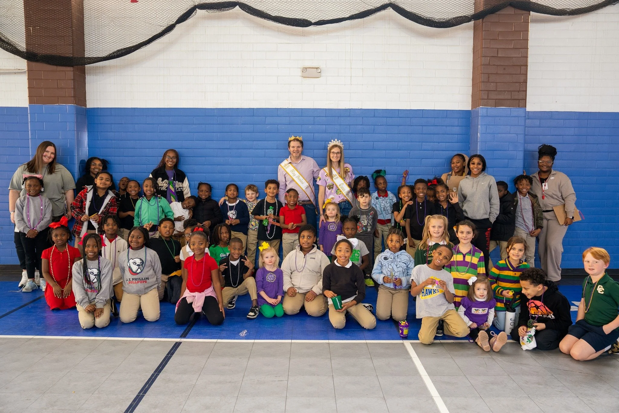 Our Ruston-Memorial Unit had special guests this week! Josh and Abby Mandrell, this year's King and Queen of the @kreweofpomona , stopped by for an afternoon of fun! They brought mini king cakes, shared the story of Mardi Gras, and made masks with ou