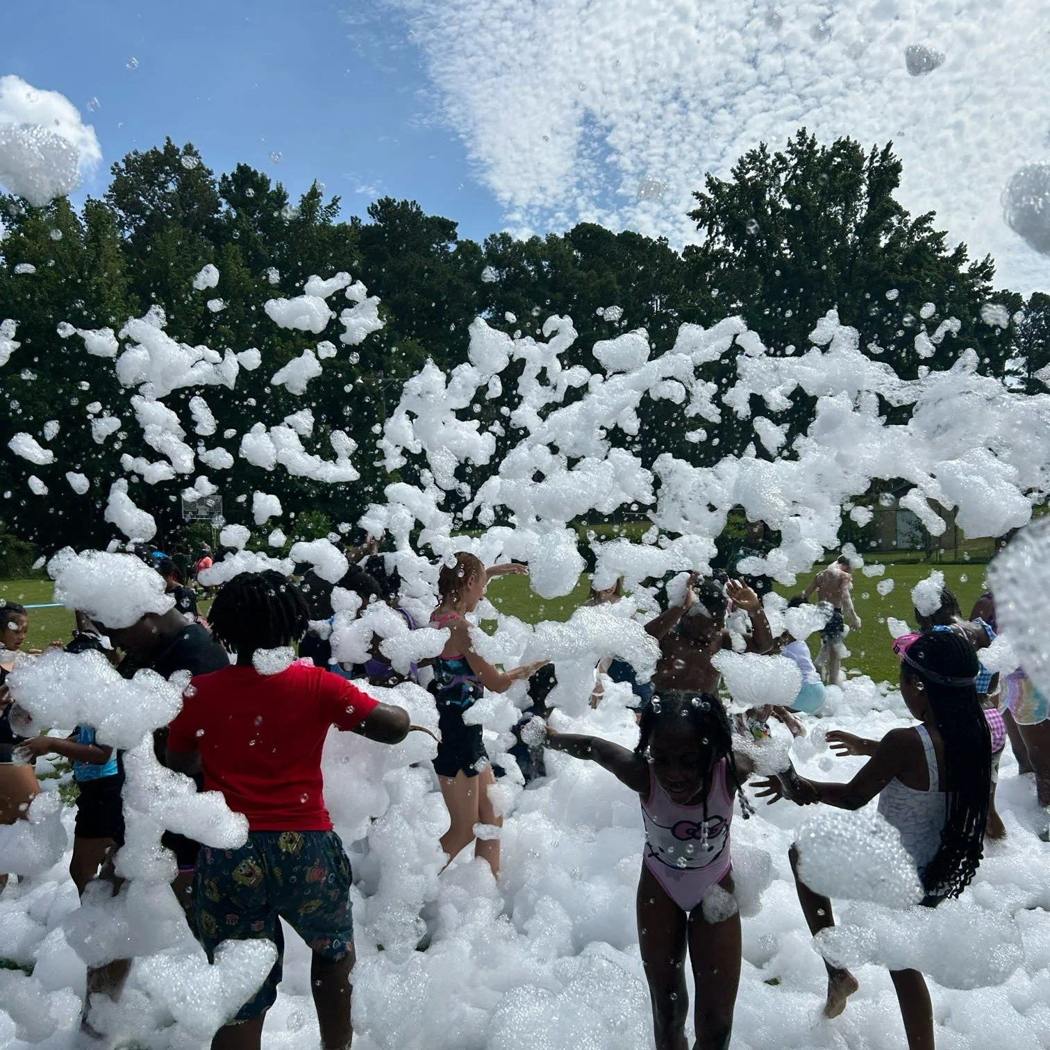 ❄️All this cold weather has us dreaming about summer fun at the Club! ☀️🌈