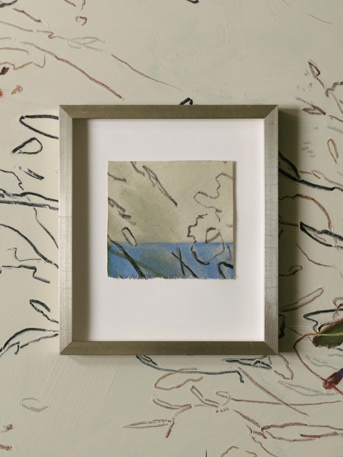 &ldquo;Glimmer Trois: a push + pull of faint organic fragments&ldquo; 

Available March 5th 10am CST. Link in bio to join the mailing list. Link in bio.