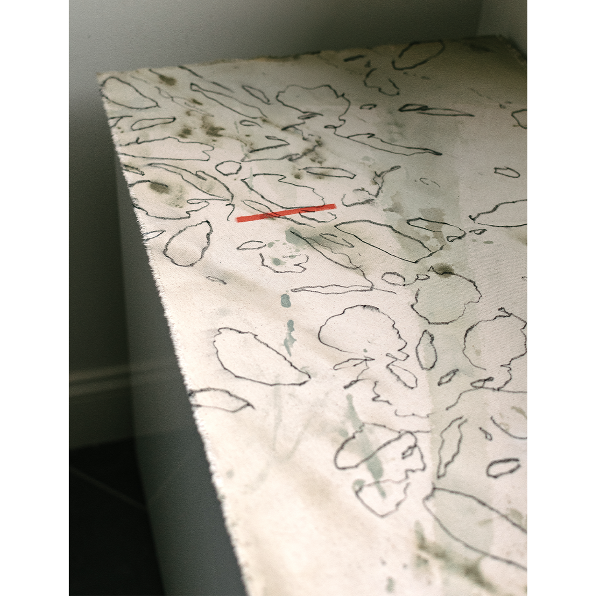 Distracting Toiling WEB 7.png