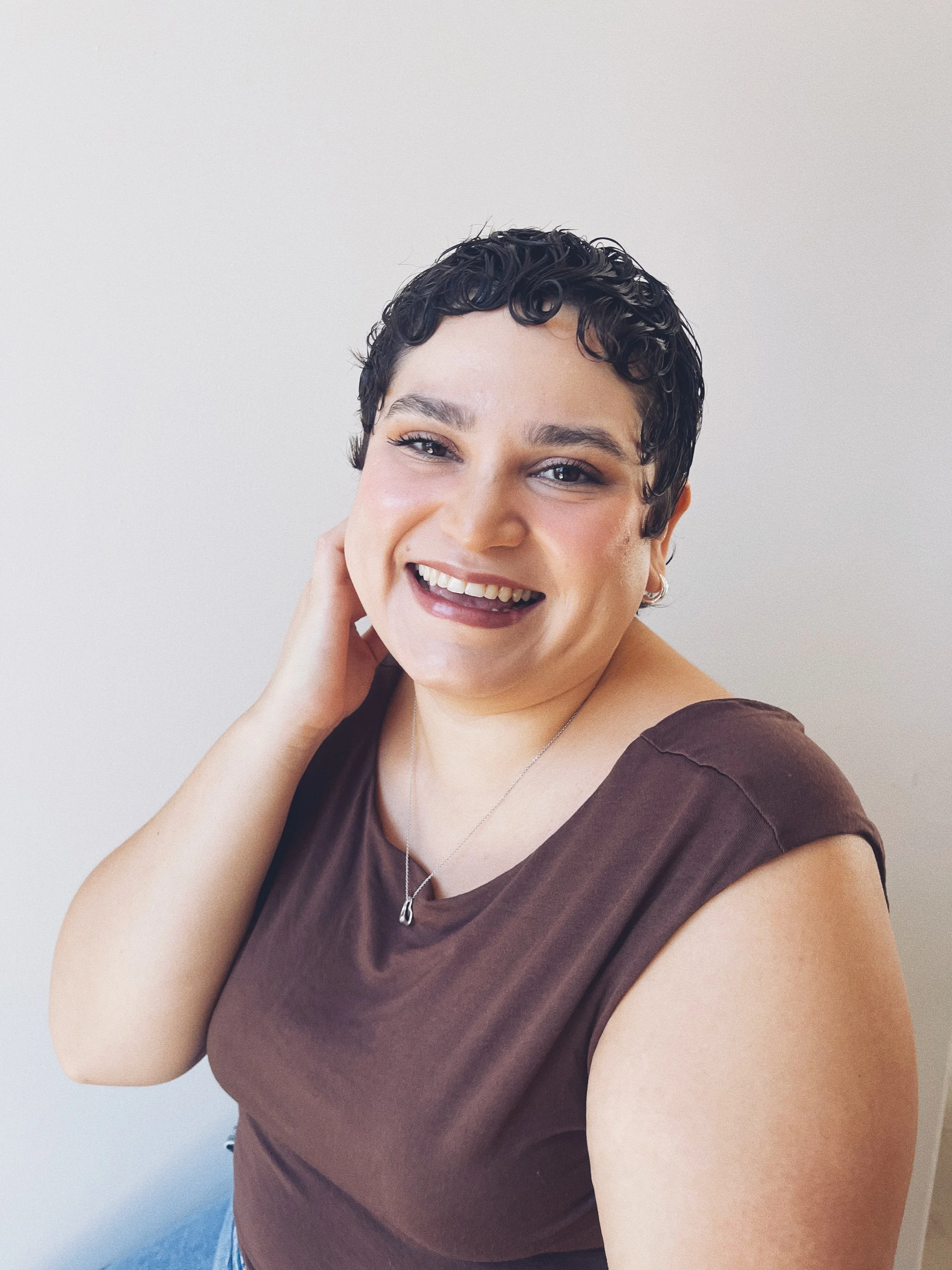 Los Angeles Hairstylist in Studio City + Silver Lake Jazzie Perez